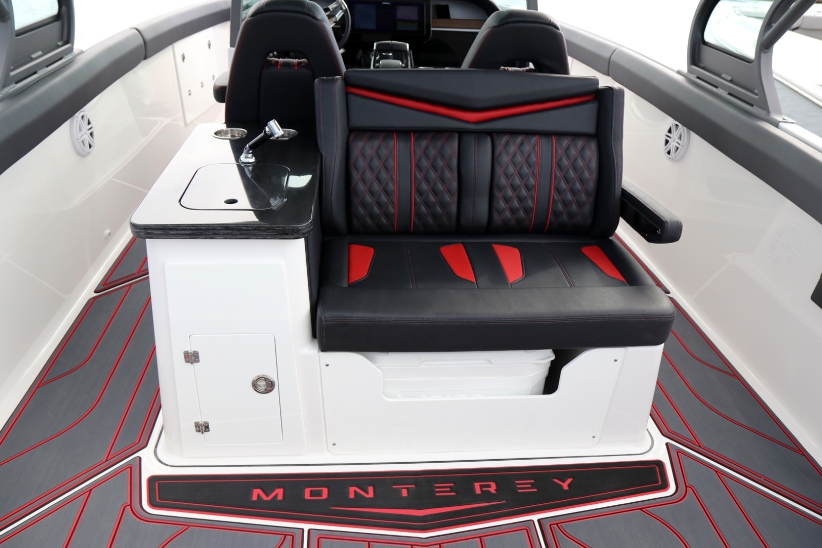 2027 Monterey Elite 30 OB - Image 40