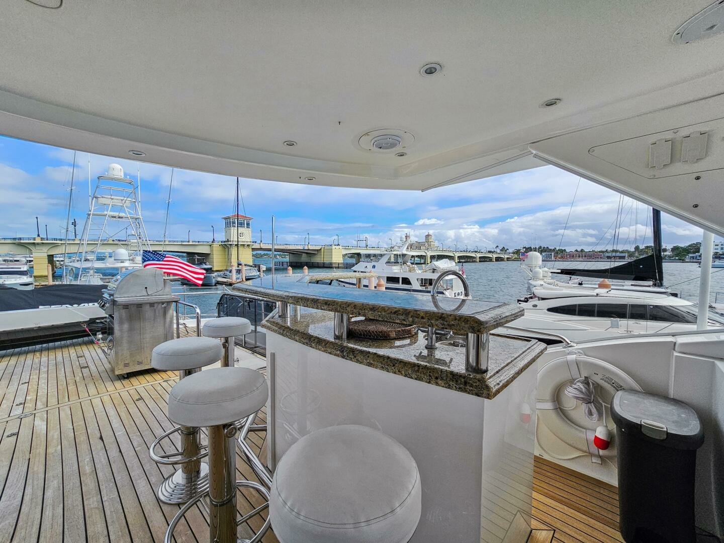 2010 Ocean Alexander 83 - Image 35
