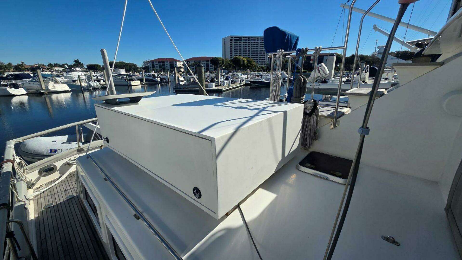 1997 Grand Banks 49 Classic - Image 11