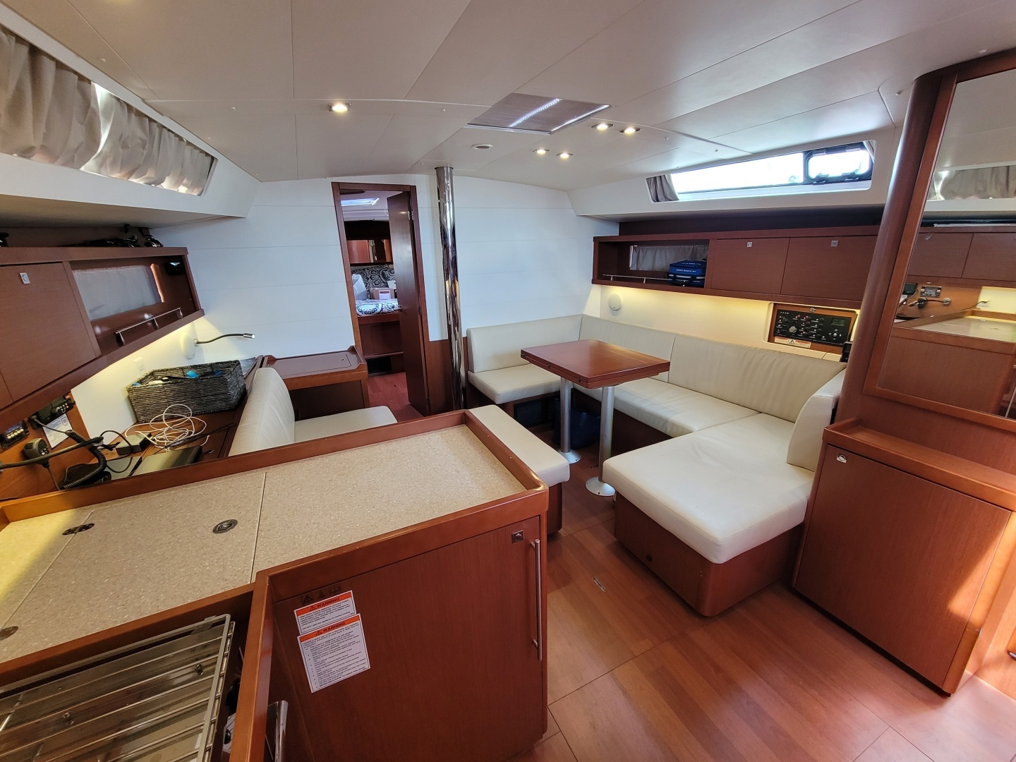 2015 Beneteau Oceanis 45 - Image 18