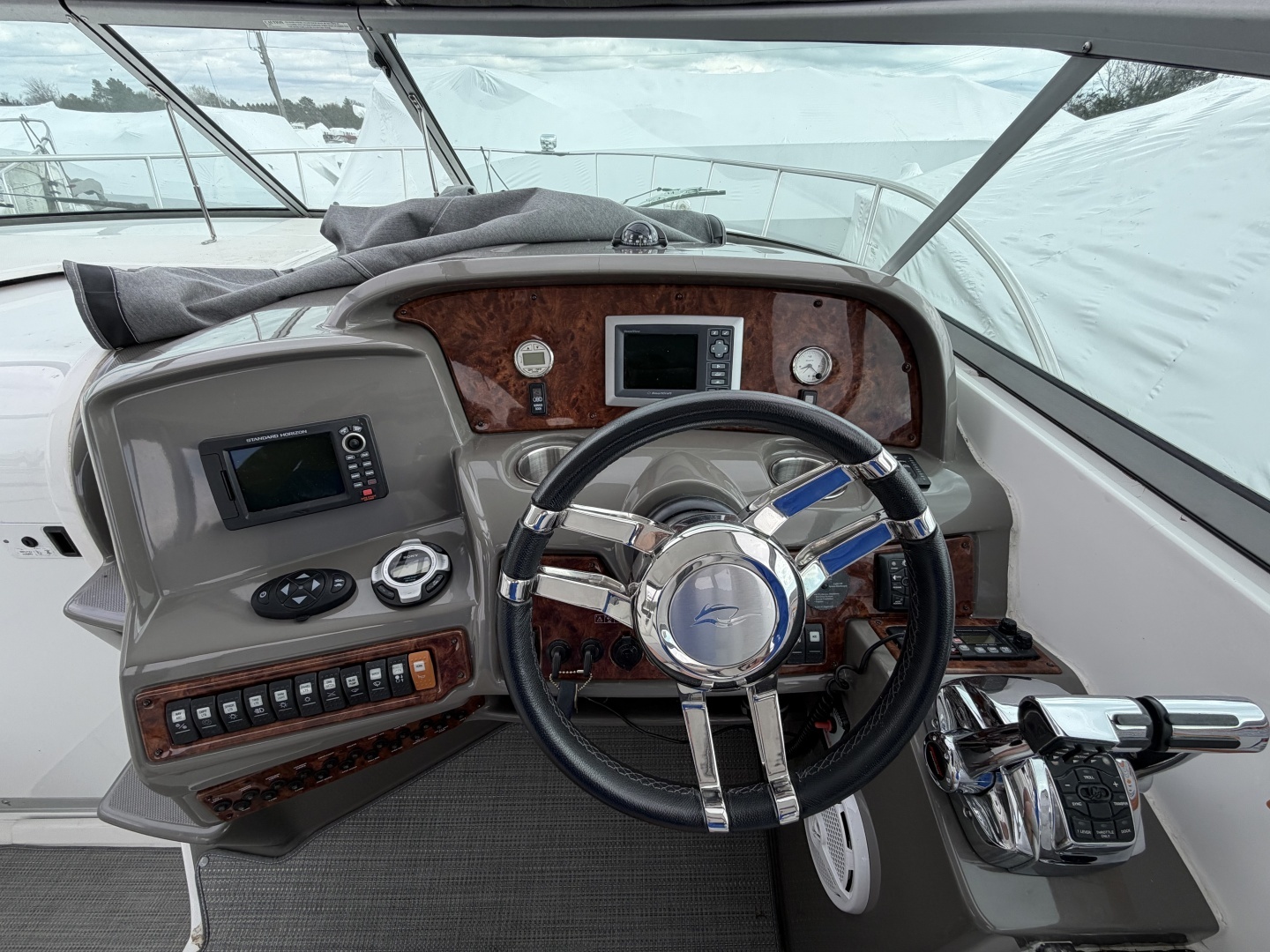 2013 Rinker 360 Express Cruiser - Image 31