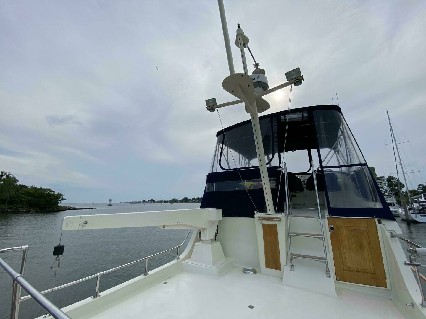 1983 Tollycraft Aft Cabin - Image 13