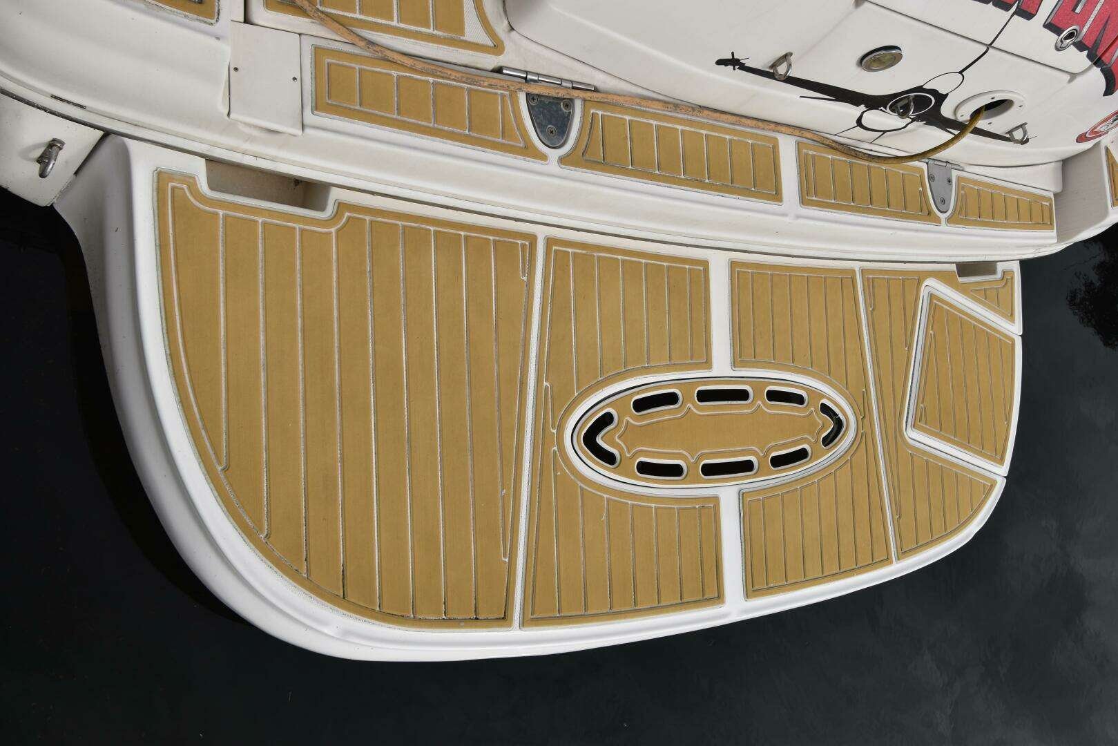 2006 Sea Ray 320 Sundancer - Image 8