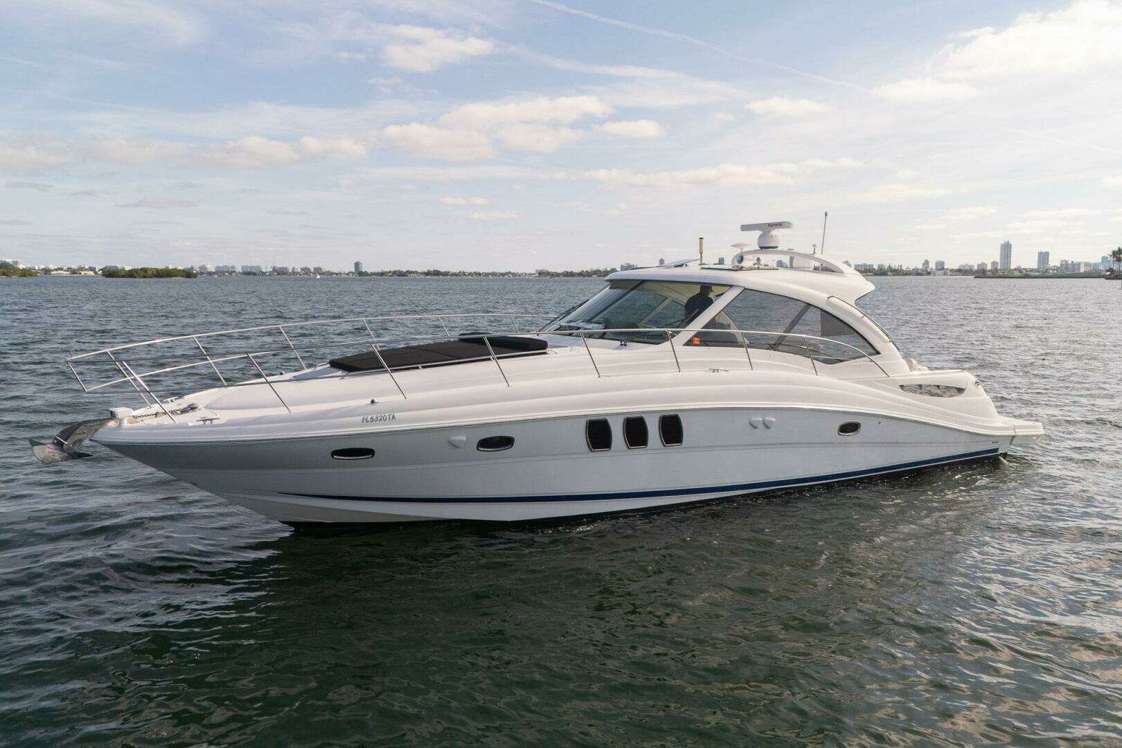 2005 Sea Ray 48 Sundancer - Image 2