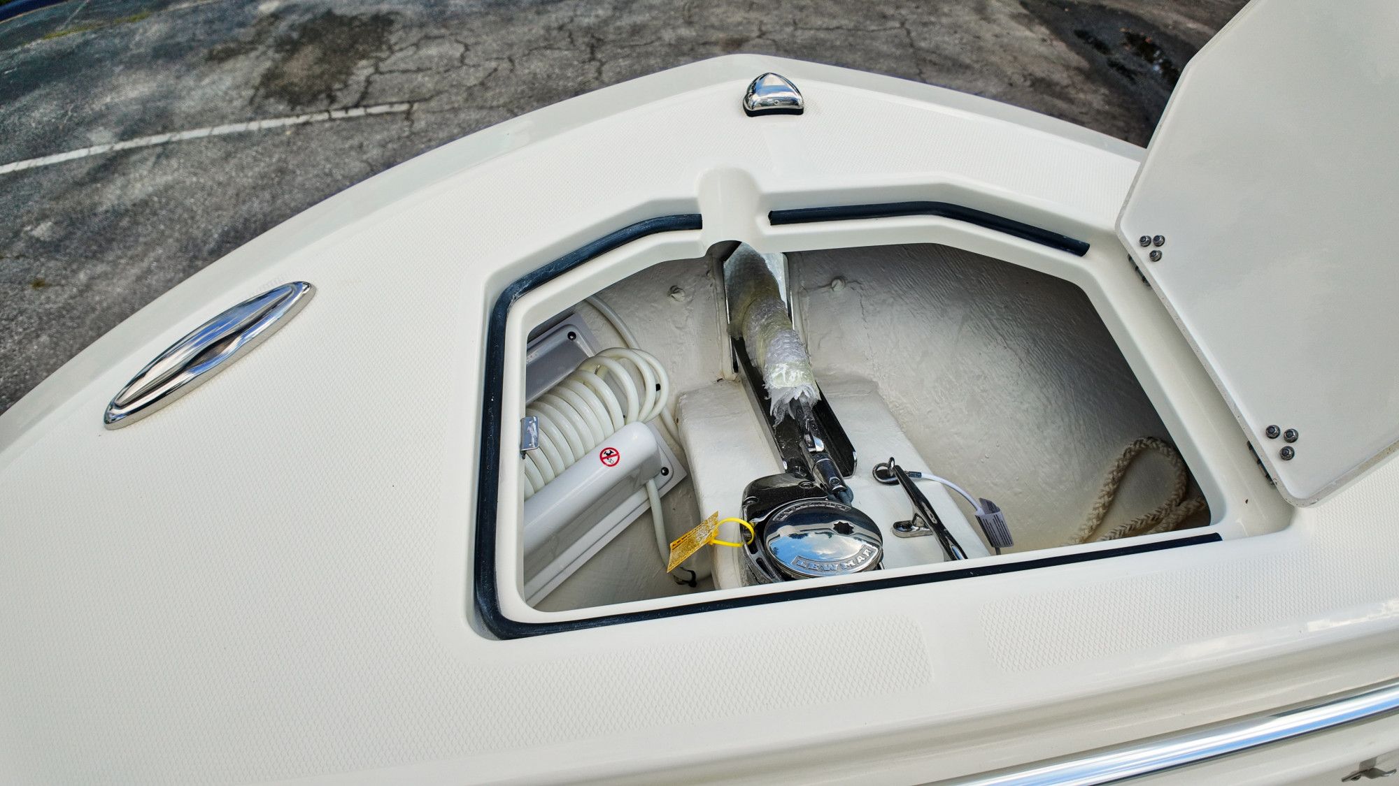 2027 Cobia 245 Center Console - 23