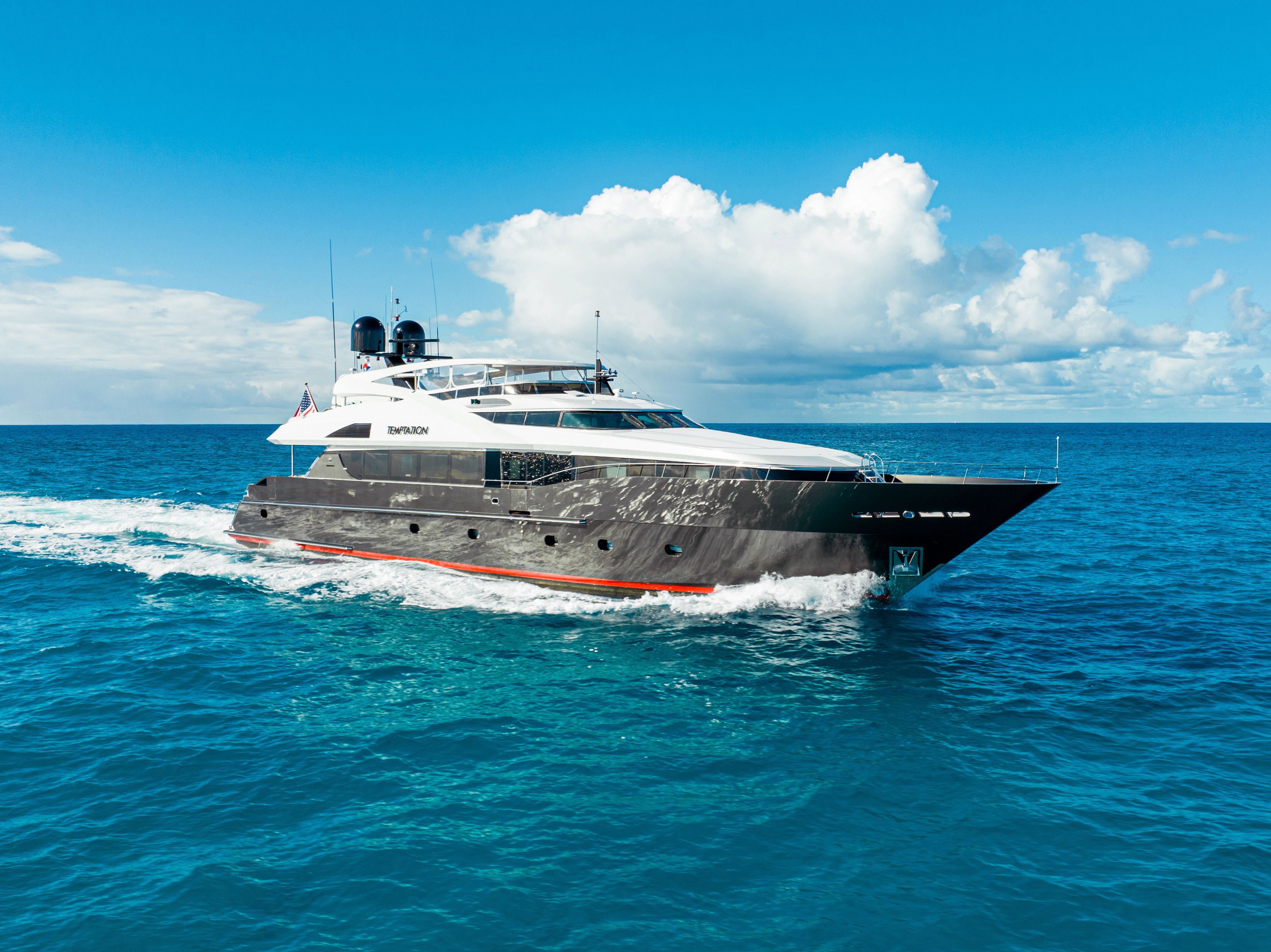 2005 Palmer Johnson Raised Pilothouse