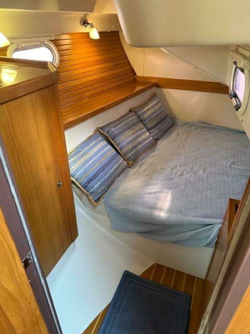2012 Catalina 355 - Image 51