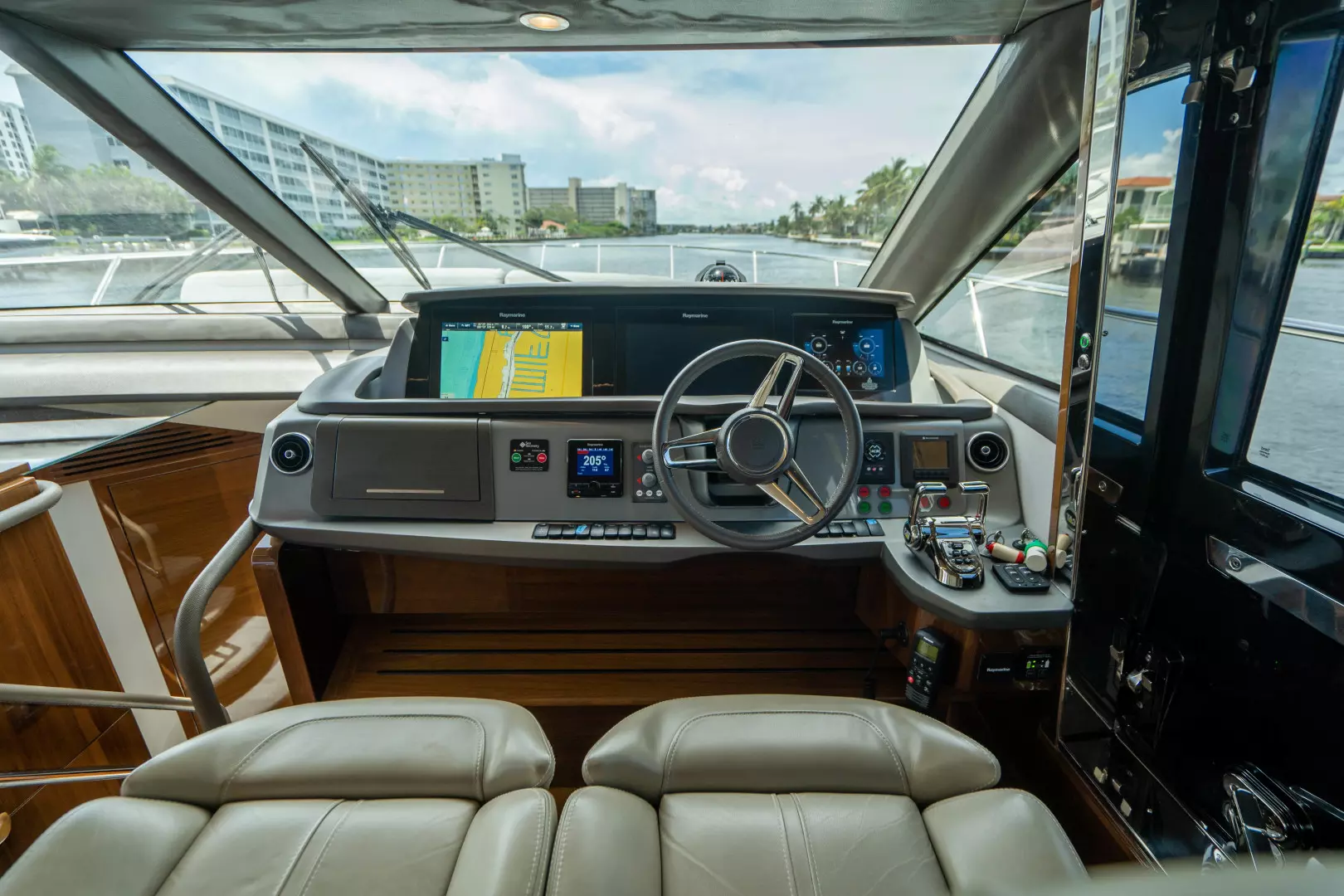 2018 Princess F62 - Image 66