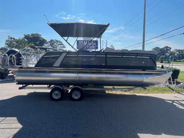 2024 Starcraft SLS 3 Q DH pontoon boat on a trailer.