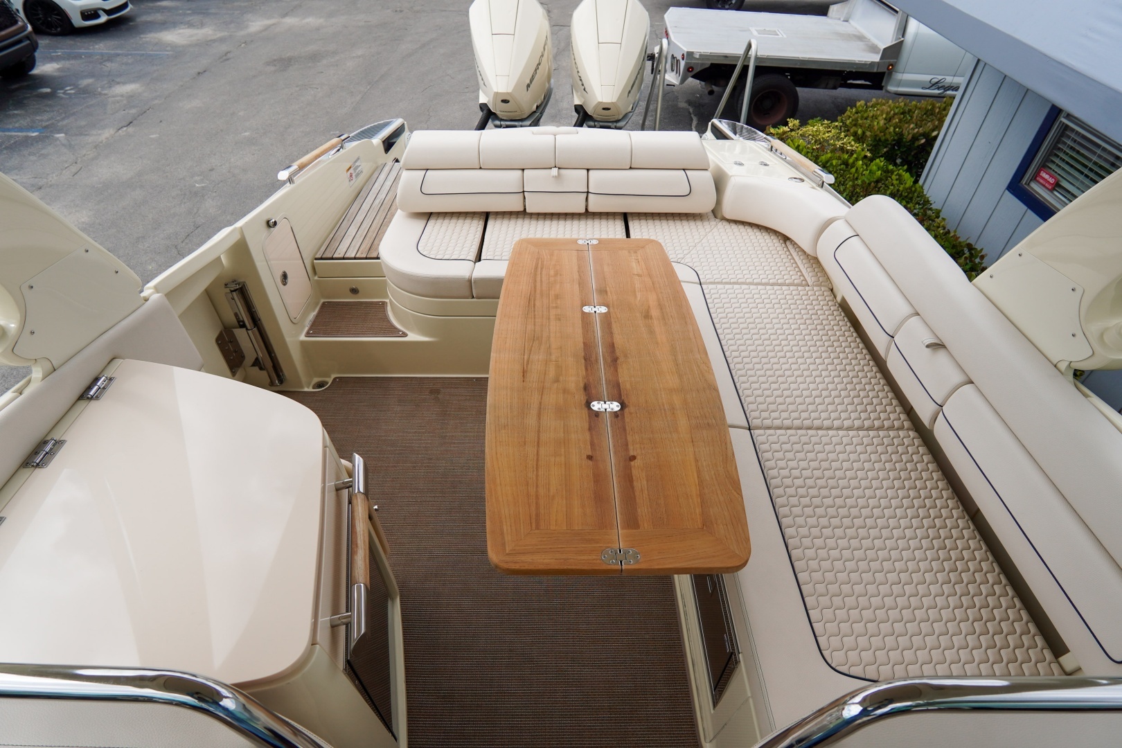 2024 Chris-Craft Launch GT - Image 29