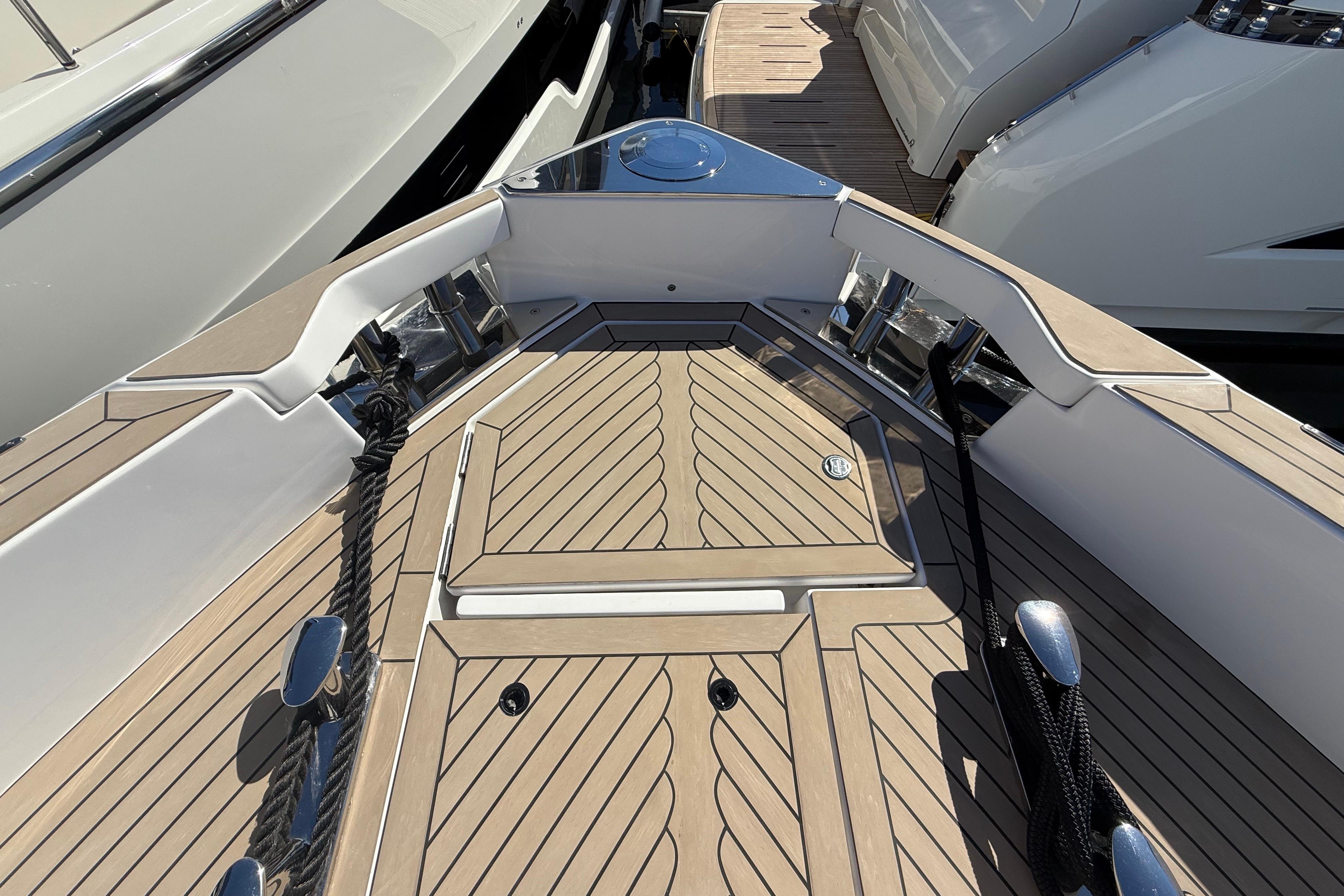 2026 Pardo Yachts GT75 deck with sleek wood finish and modern design elements.