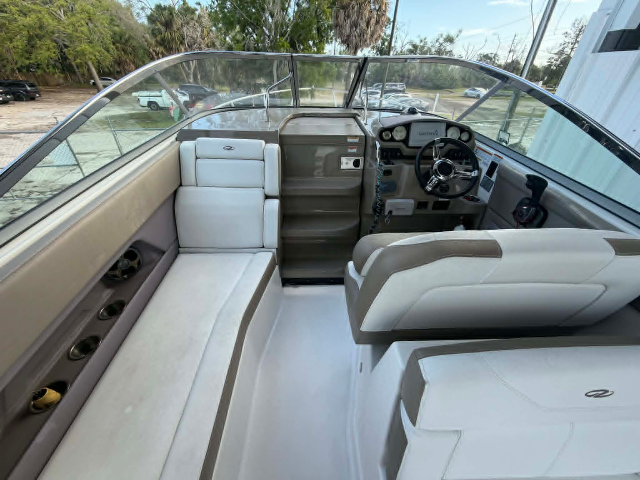 2016 Regal 28 Express - 10