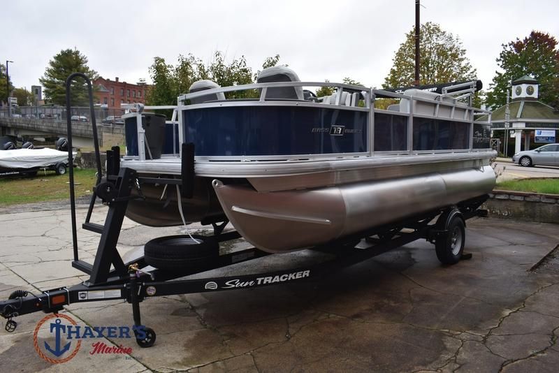 2026 Sun Tracker 18 Bass Buggy - 28