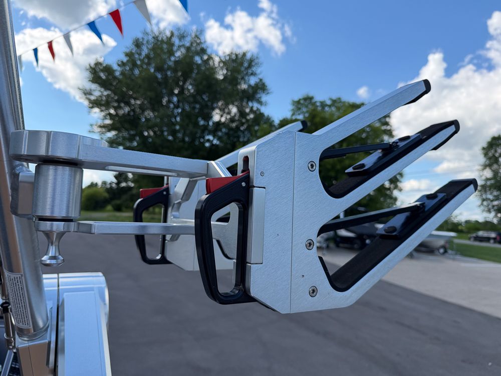 2022 MasterCraft XT24 - 44