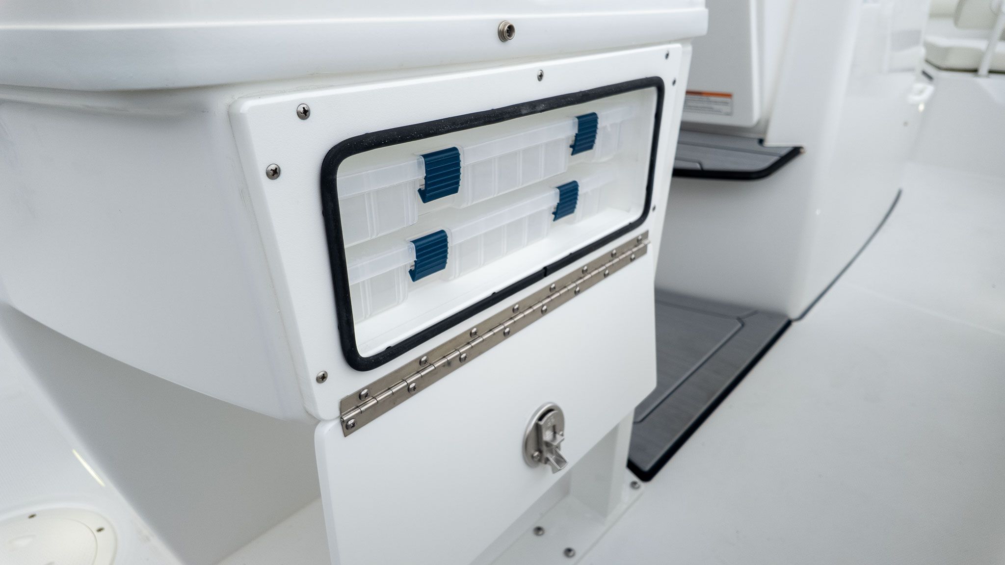 2026 Everglades 253 Center Console - 21