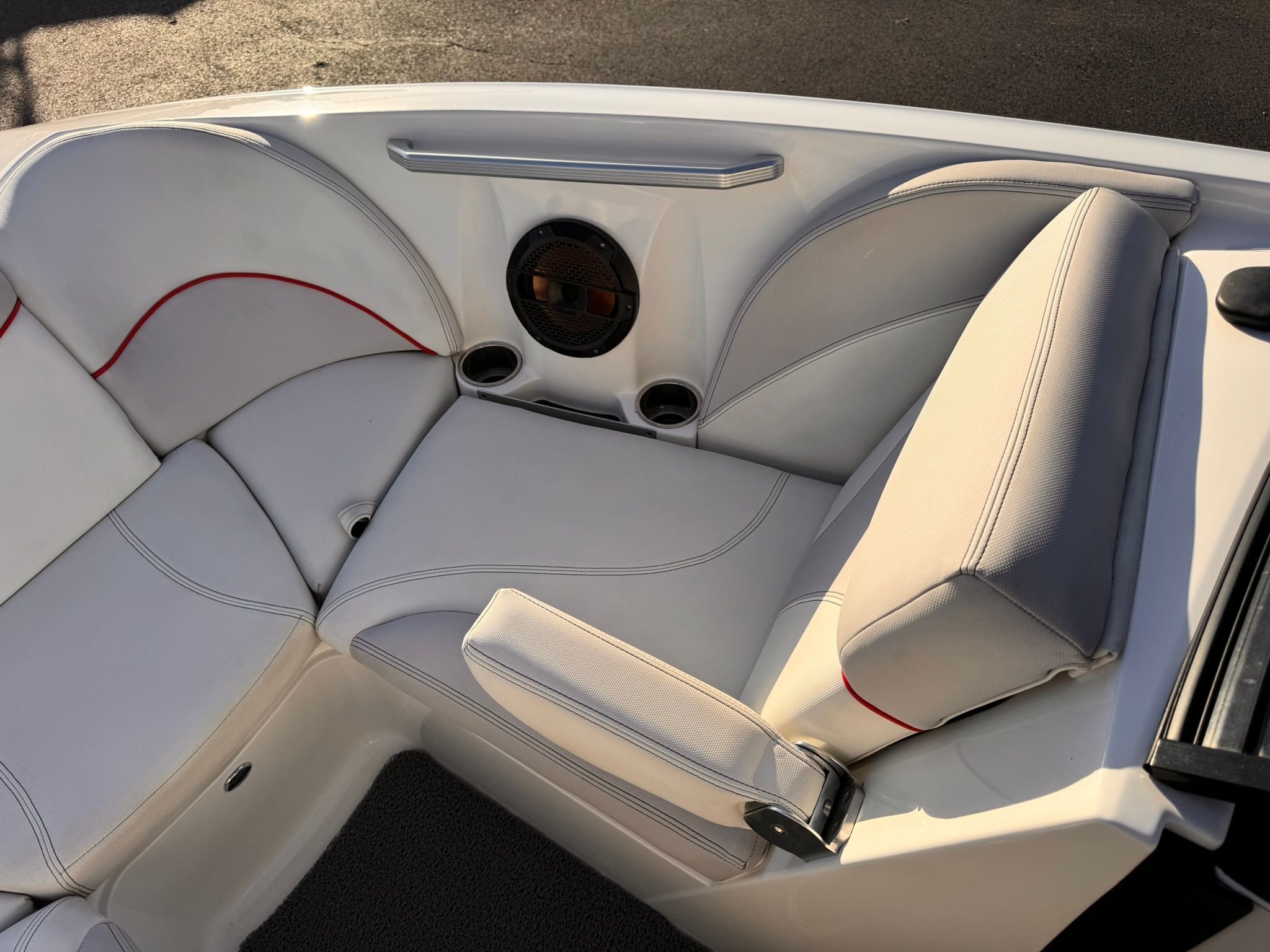 2018 MASTERCRAFT X23 - Image 16