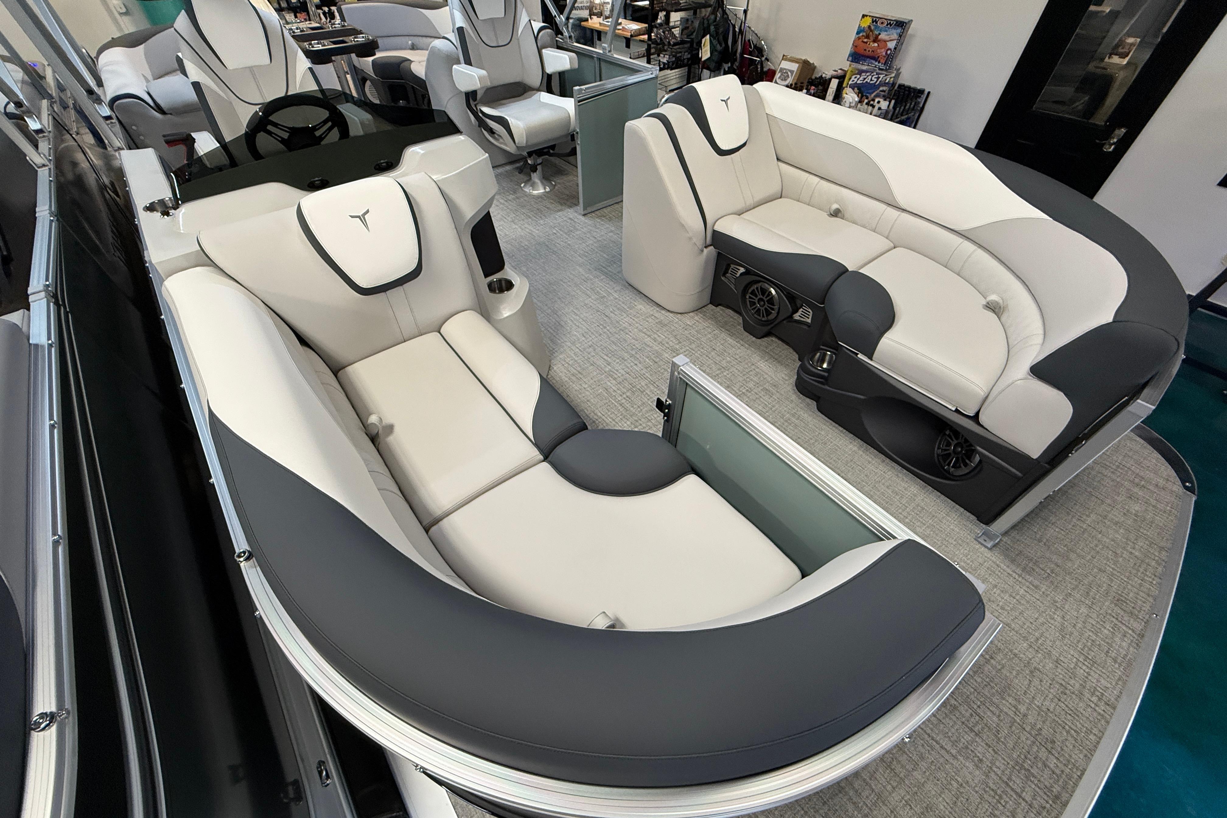 2026 Tahoe Pontoon LTZ Quad Lounger with luxurious seating and modern design.