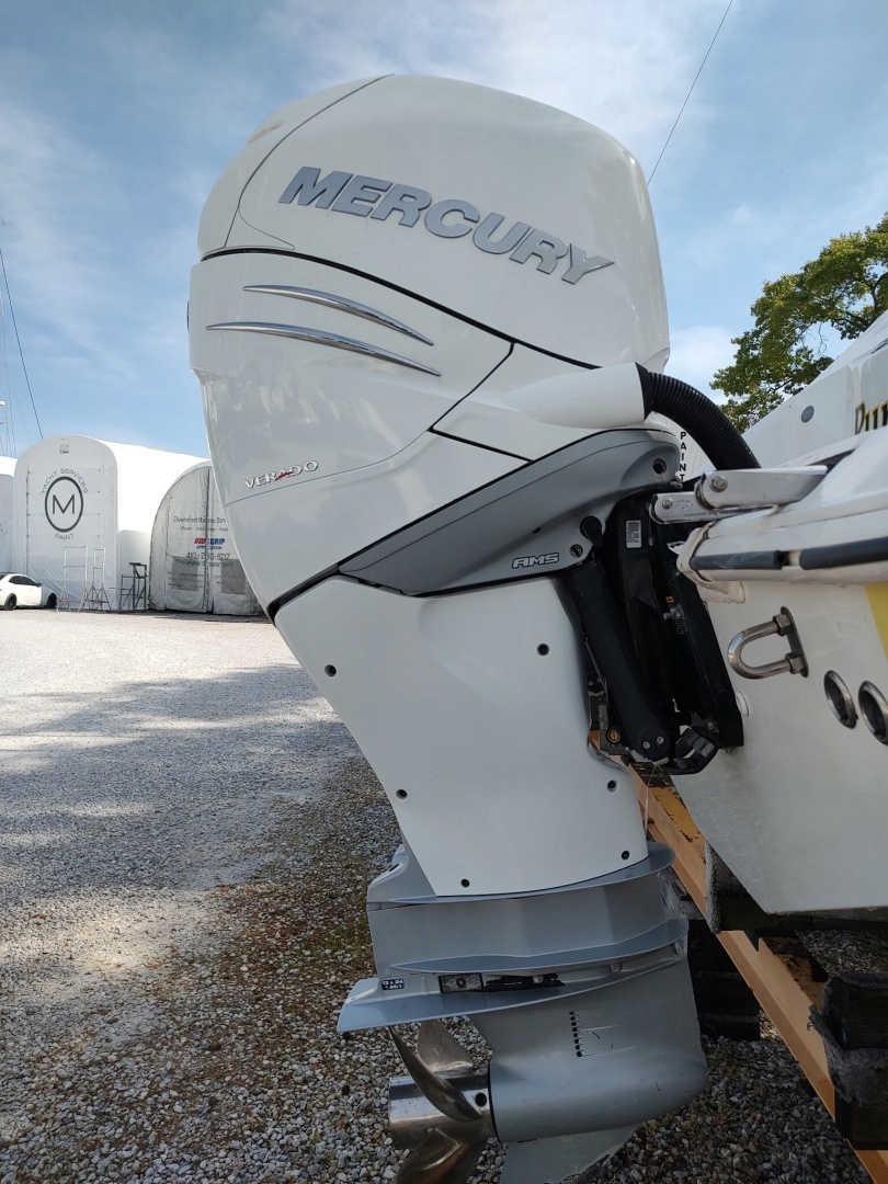 2006 Boston Whaler 320 Outrage - Image 14
