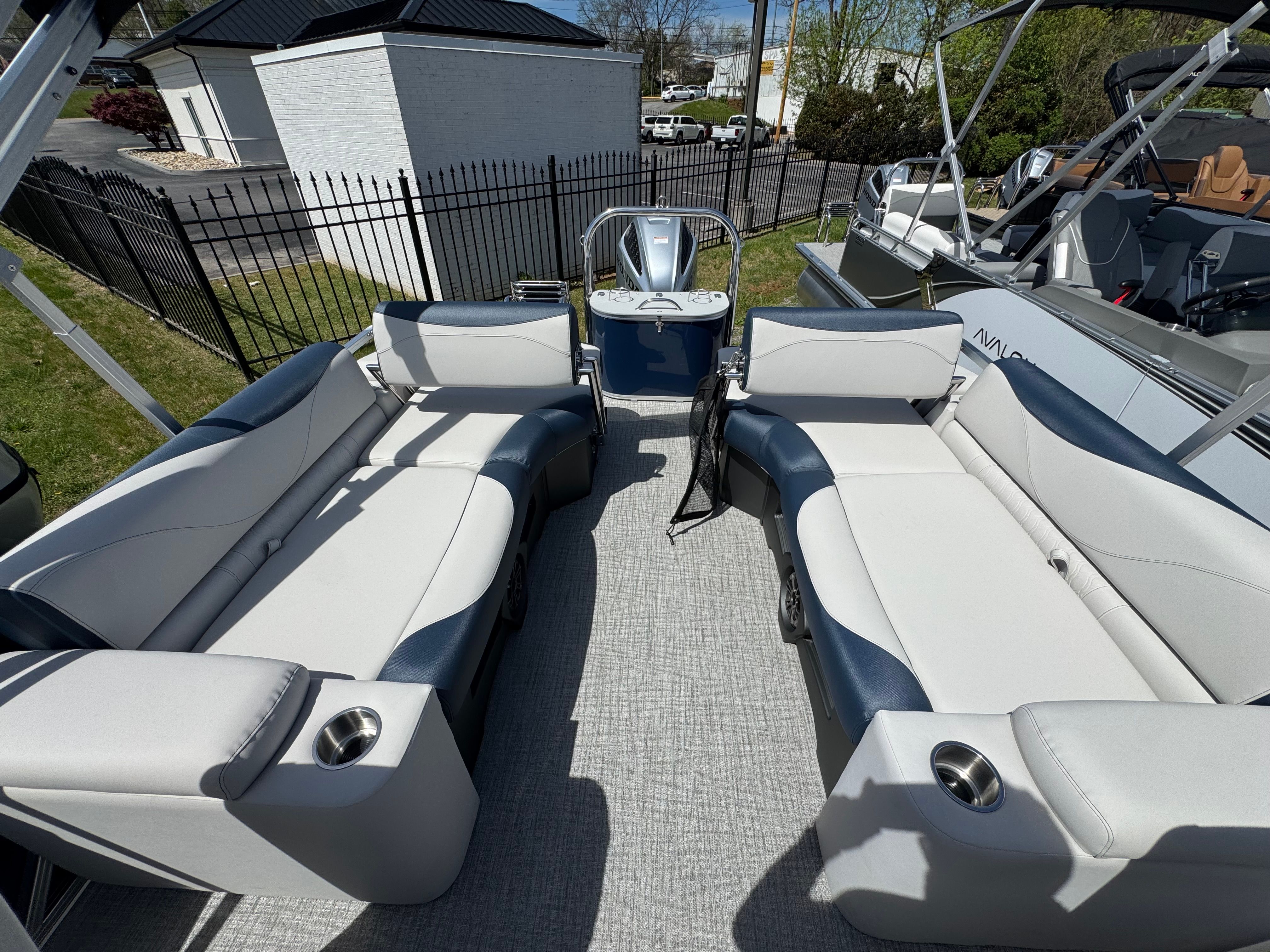 2026 Avalon 23 LSZ QLS - 28