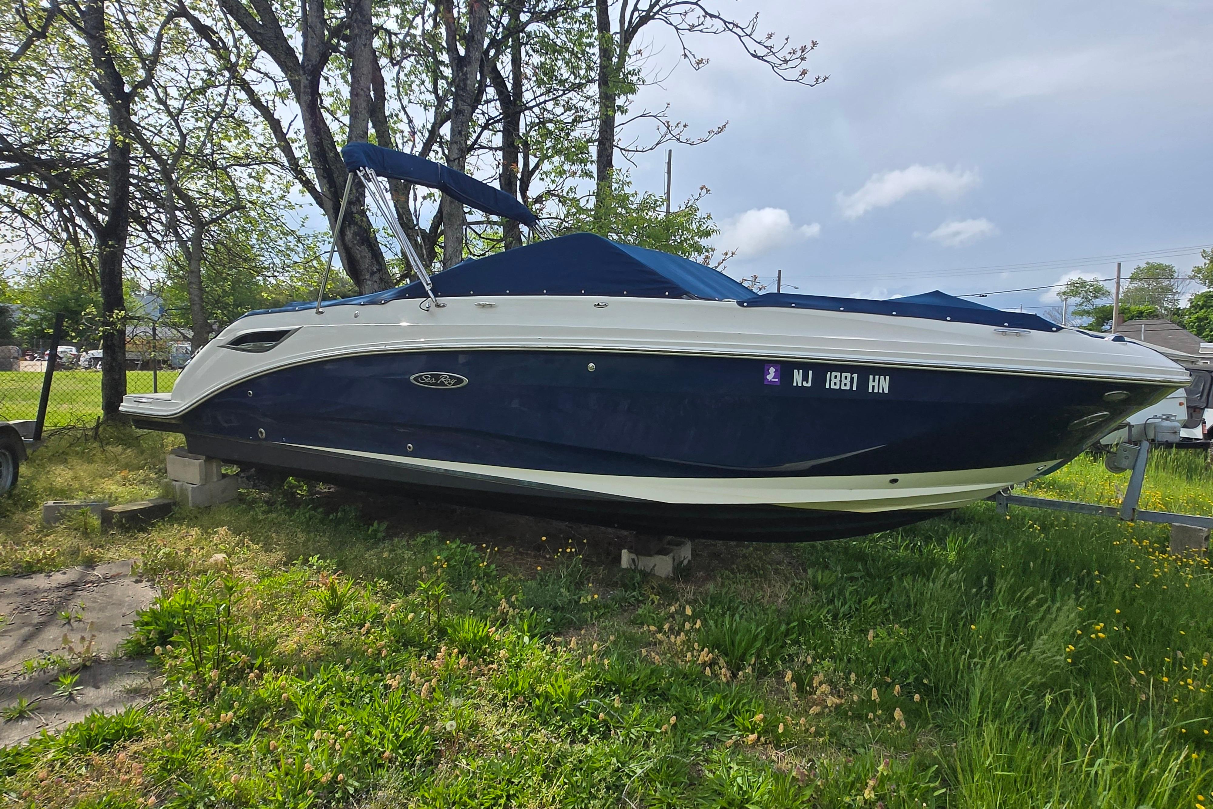 2018 Sea Ray SDX 250