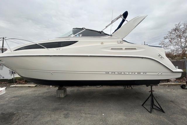 2003 Bayliner 285