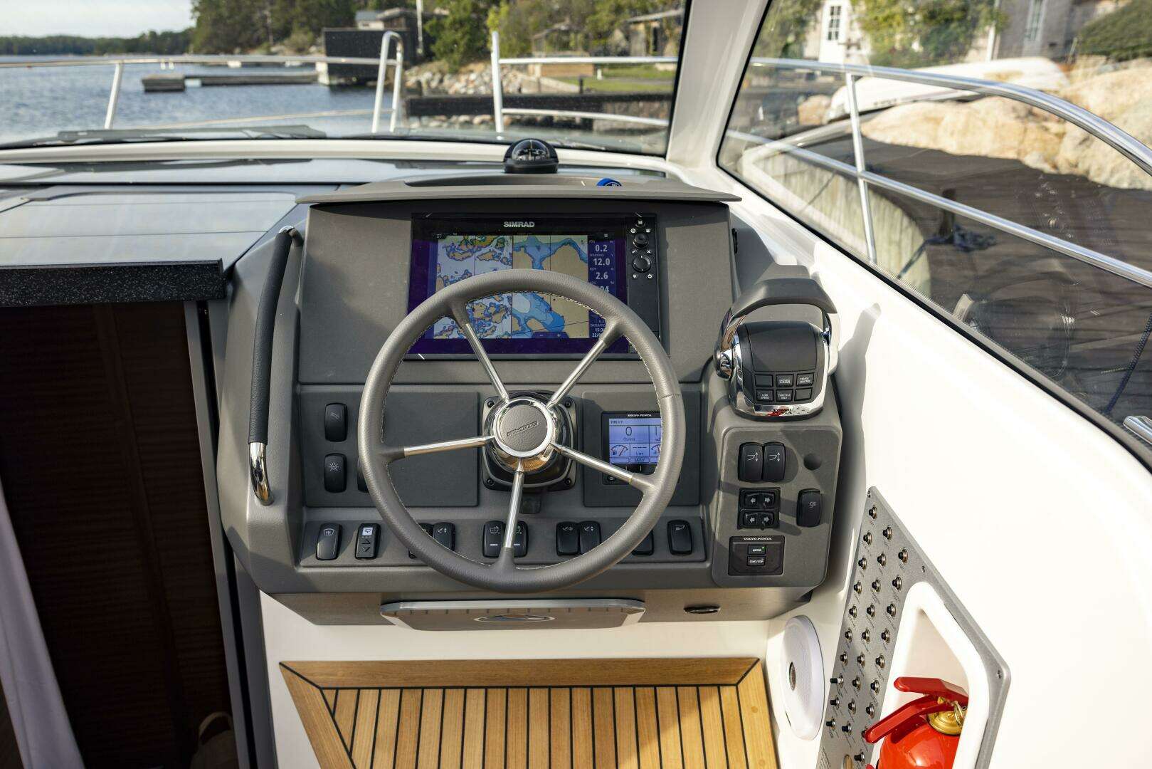 2026 Nimbus 305 Drophead - Image 12
