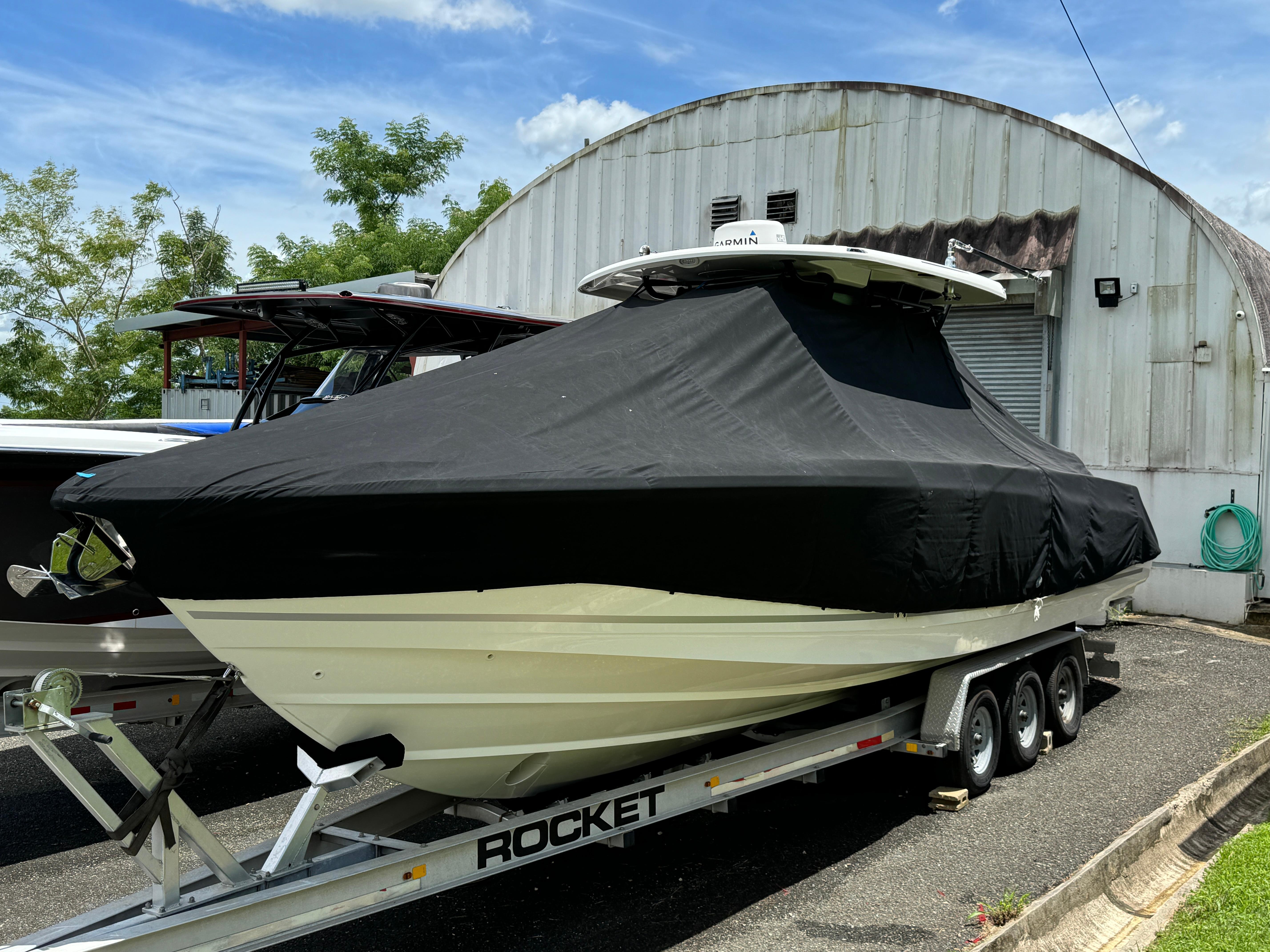 2022 Boston Whaler 330 Outrage - 4