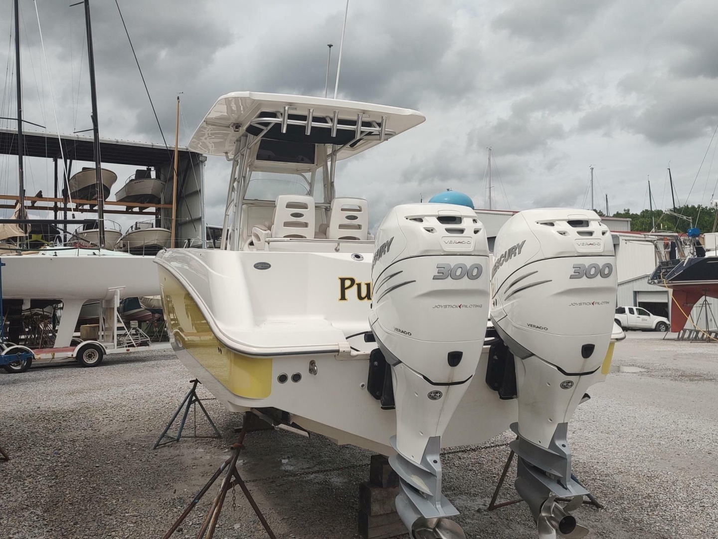 2006 Boston Whaler 320 Outrage - Image 11
