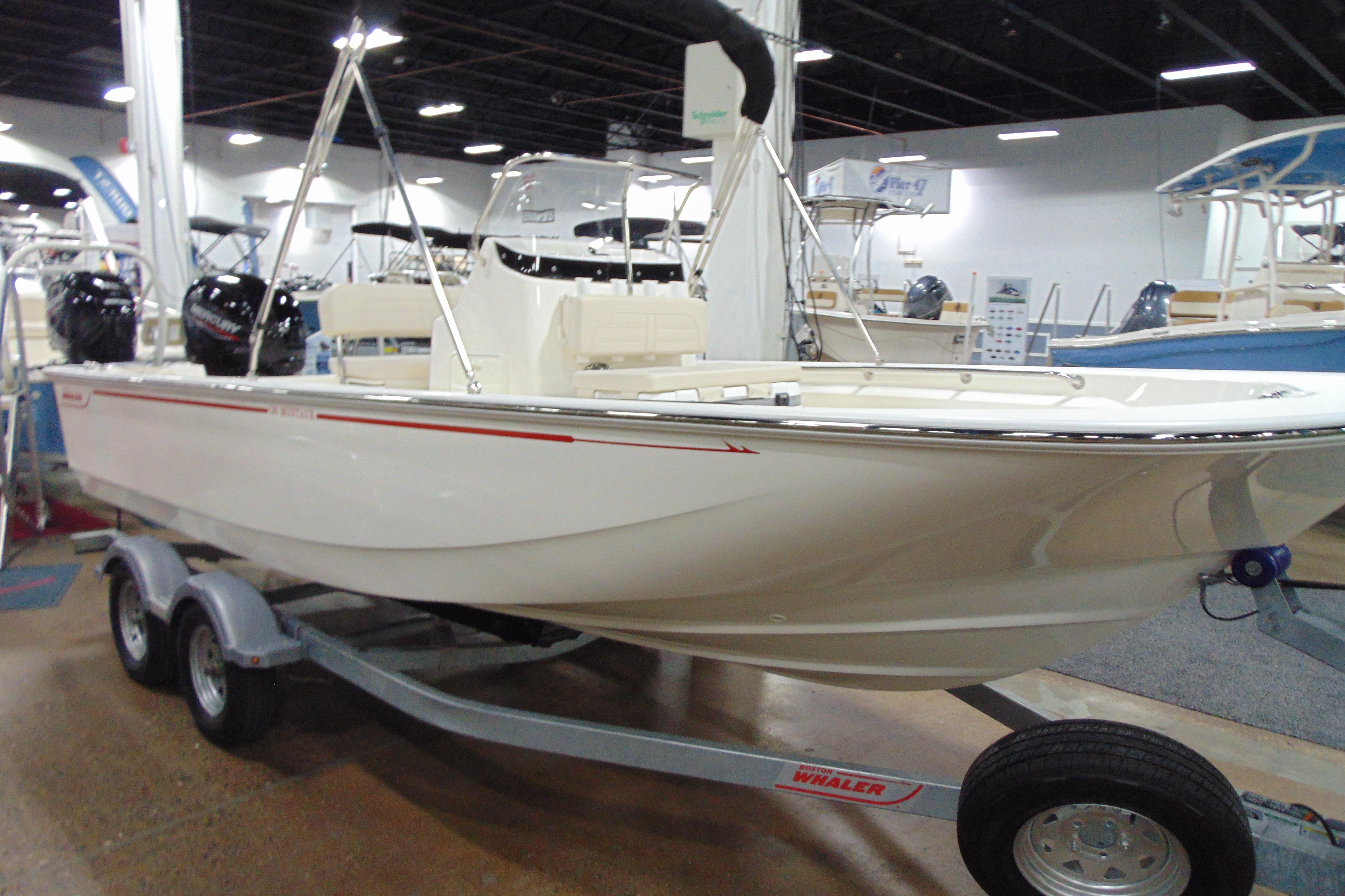 2026 Boston Whaler 190 Montauk