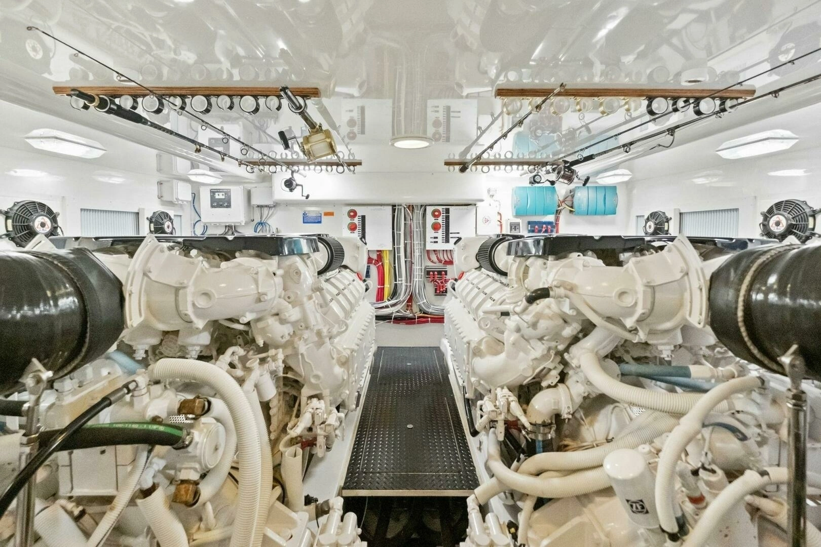 2015 Viking 52 OPEN - Image 63