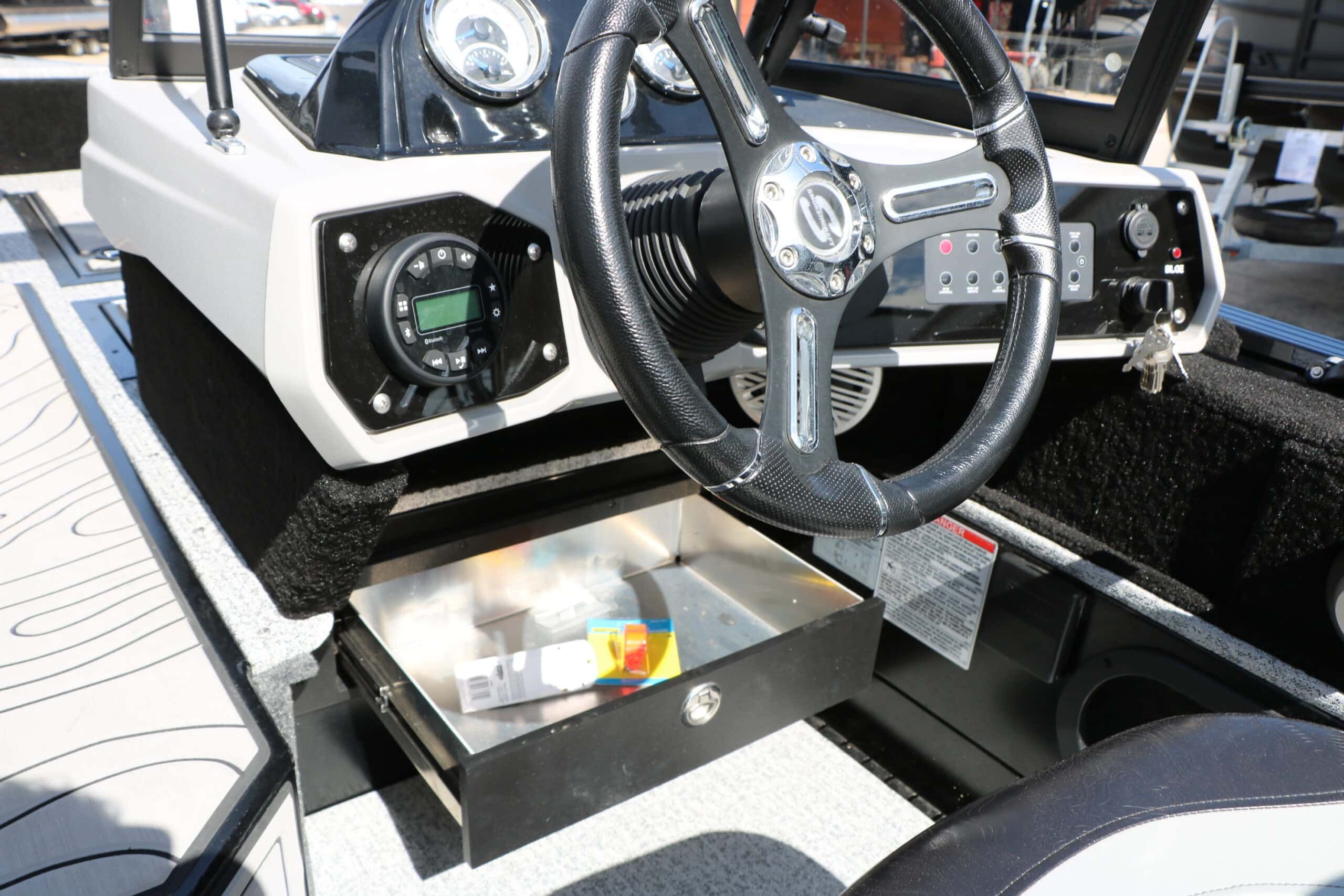 2025 Smoker Craft 188 Adventurer - 37