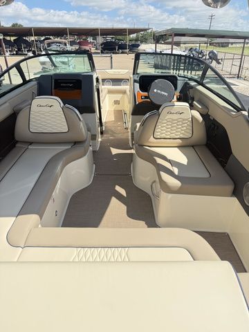 2026 Chris-Craft Bowrider Sportster WALKTHROUGH WINDSHIELD LUXURY B - 55