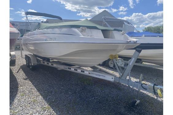 1999 Monterey 233 Explorer