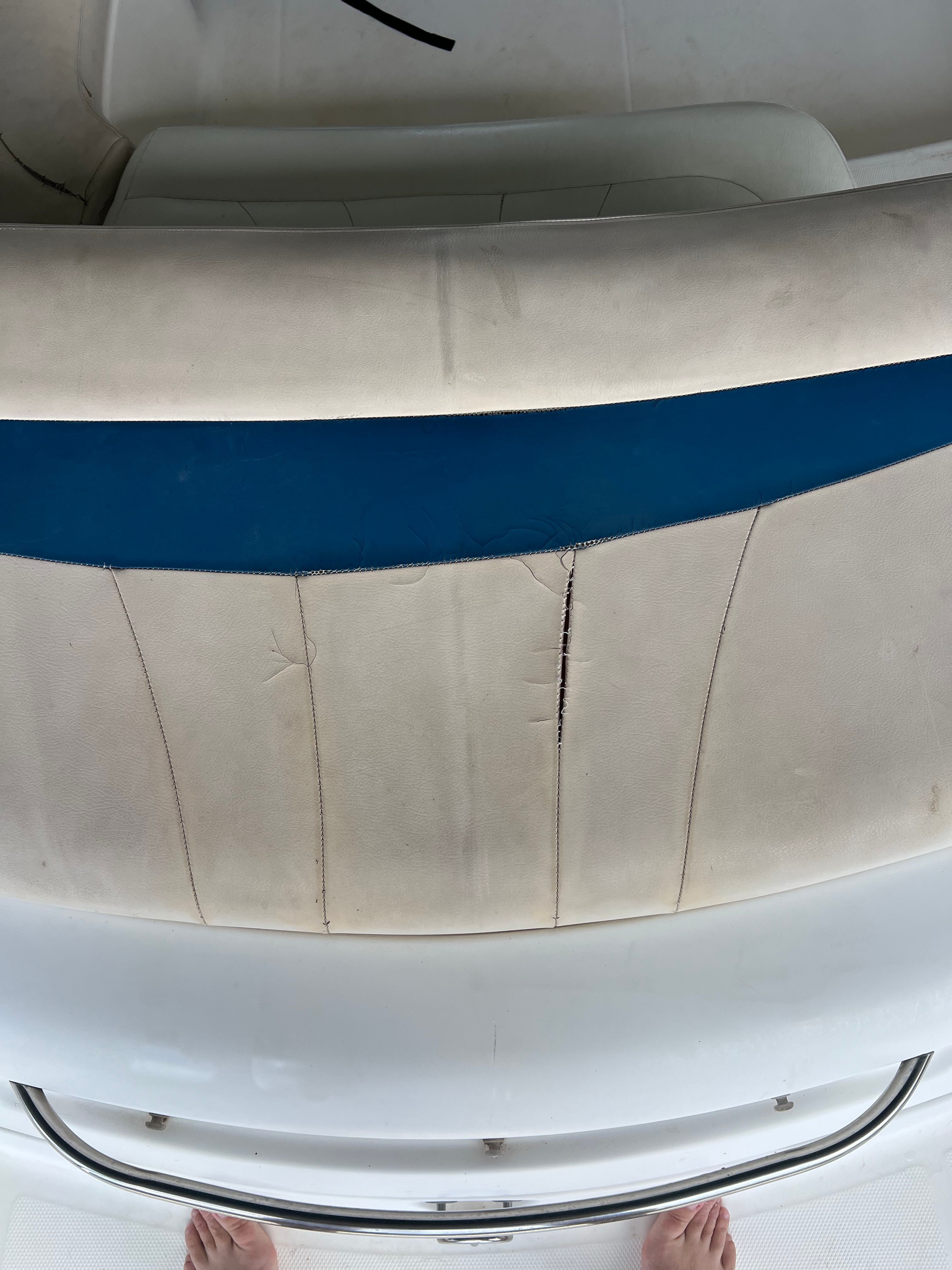 2002 Chaparral 220 SSi Wide Tech - 22