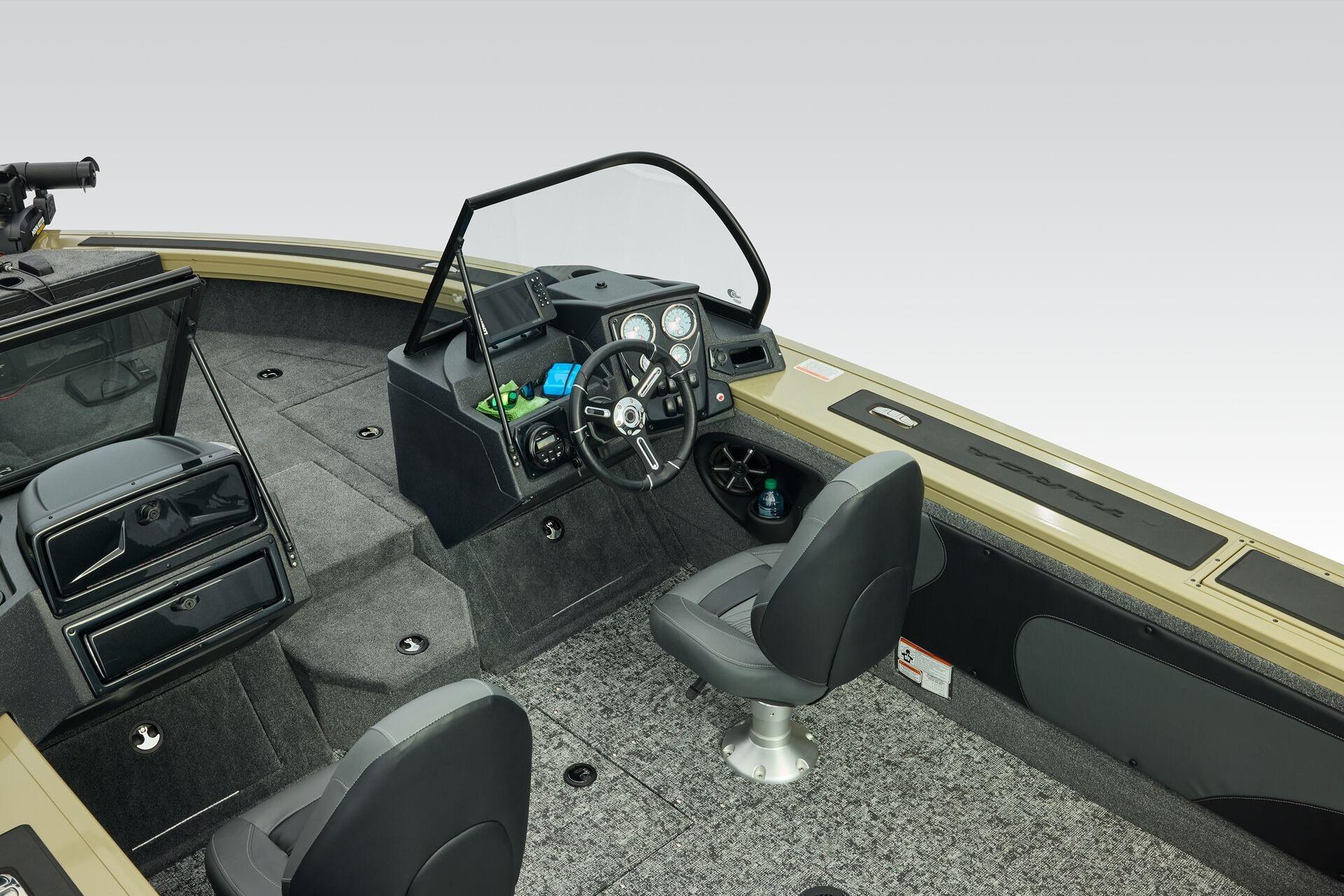 2026 Tracker Targa V-19 Combo - 24