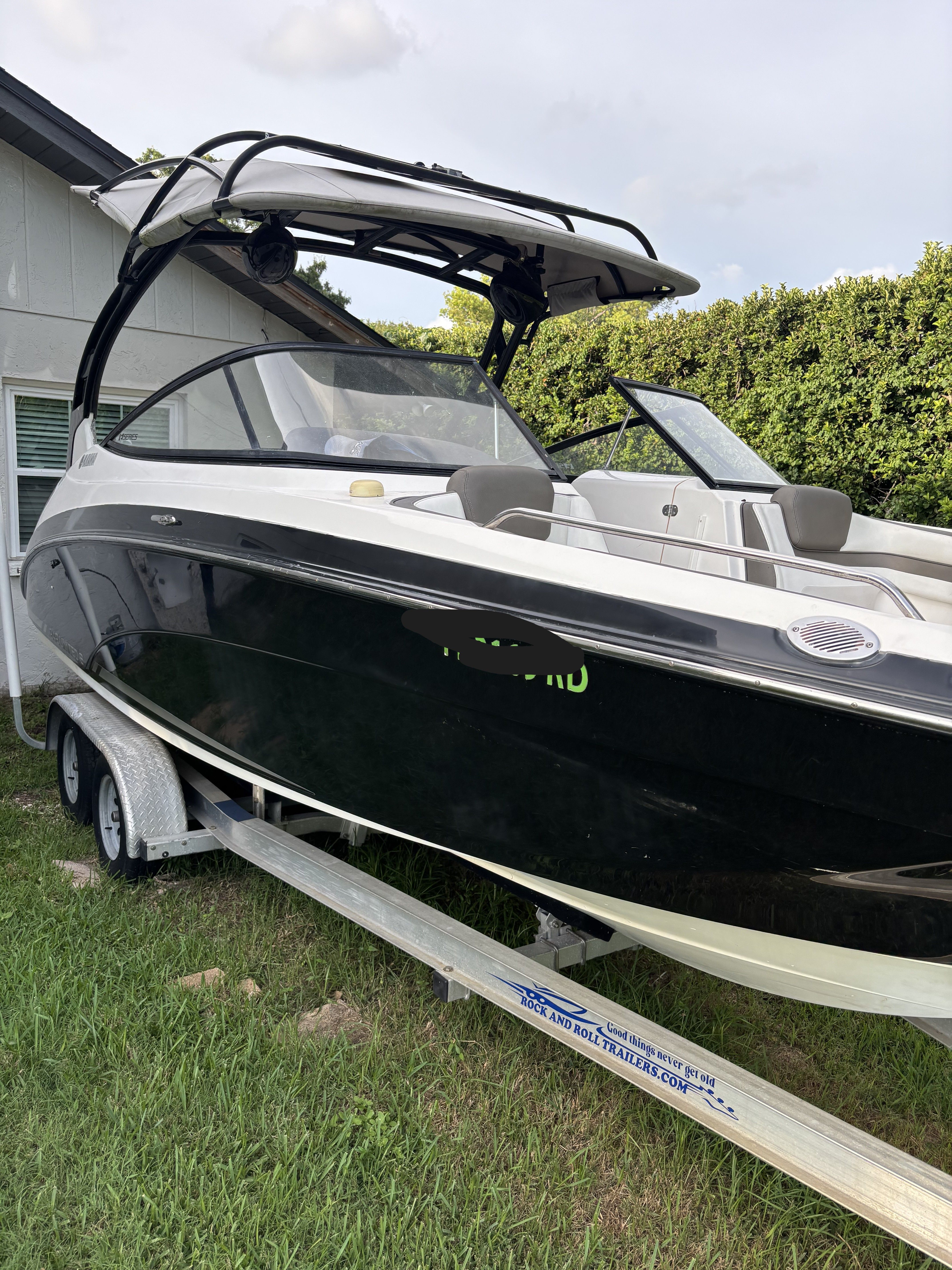 2016 Yamaha Boats 242
