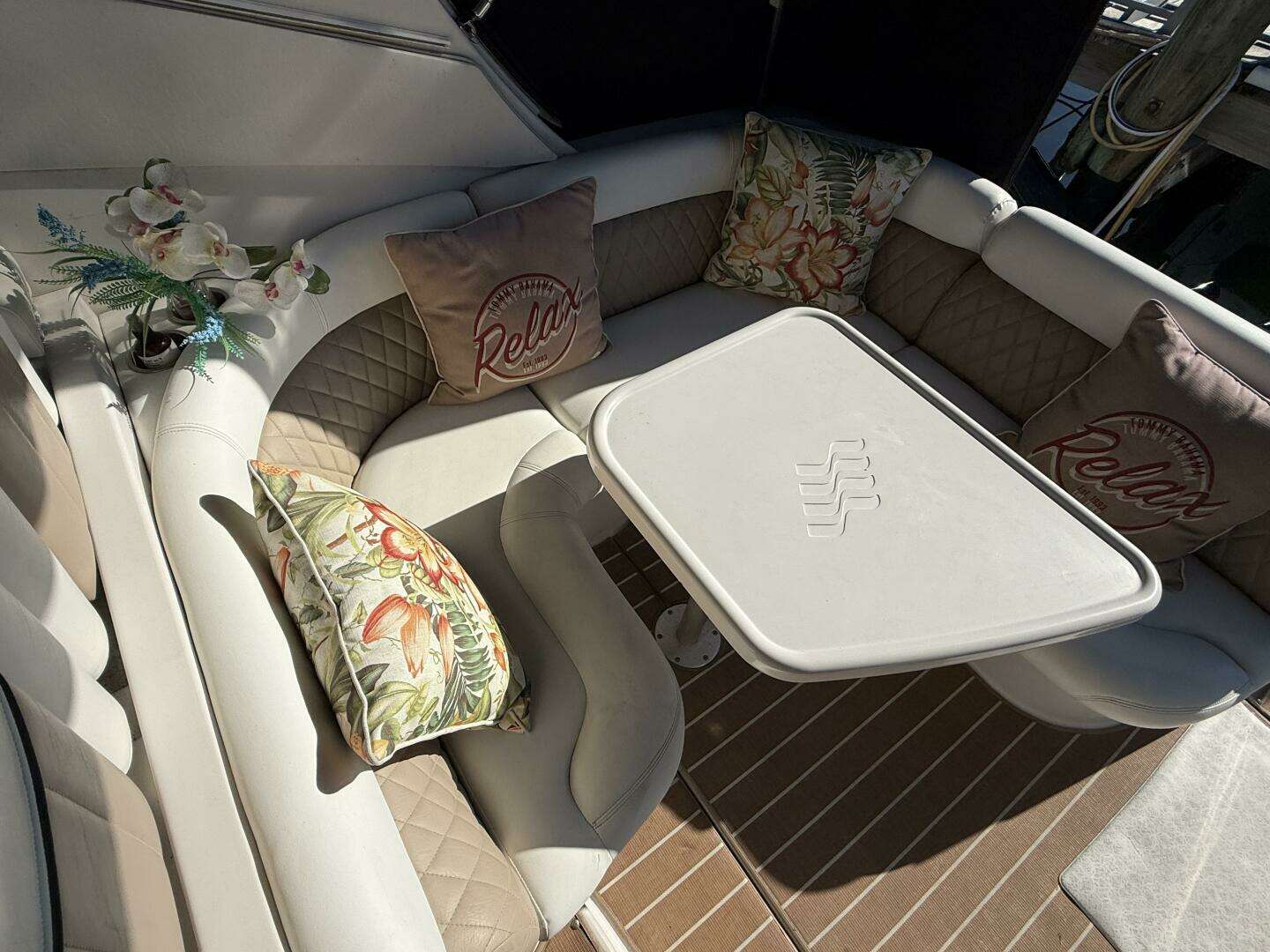 2006 Four Winns 318 Vista - Image 33