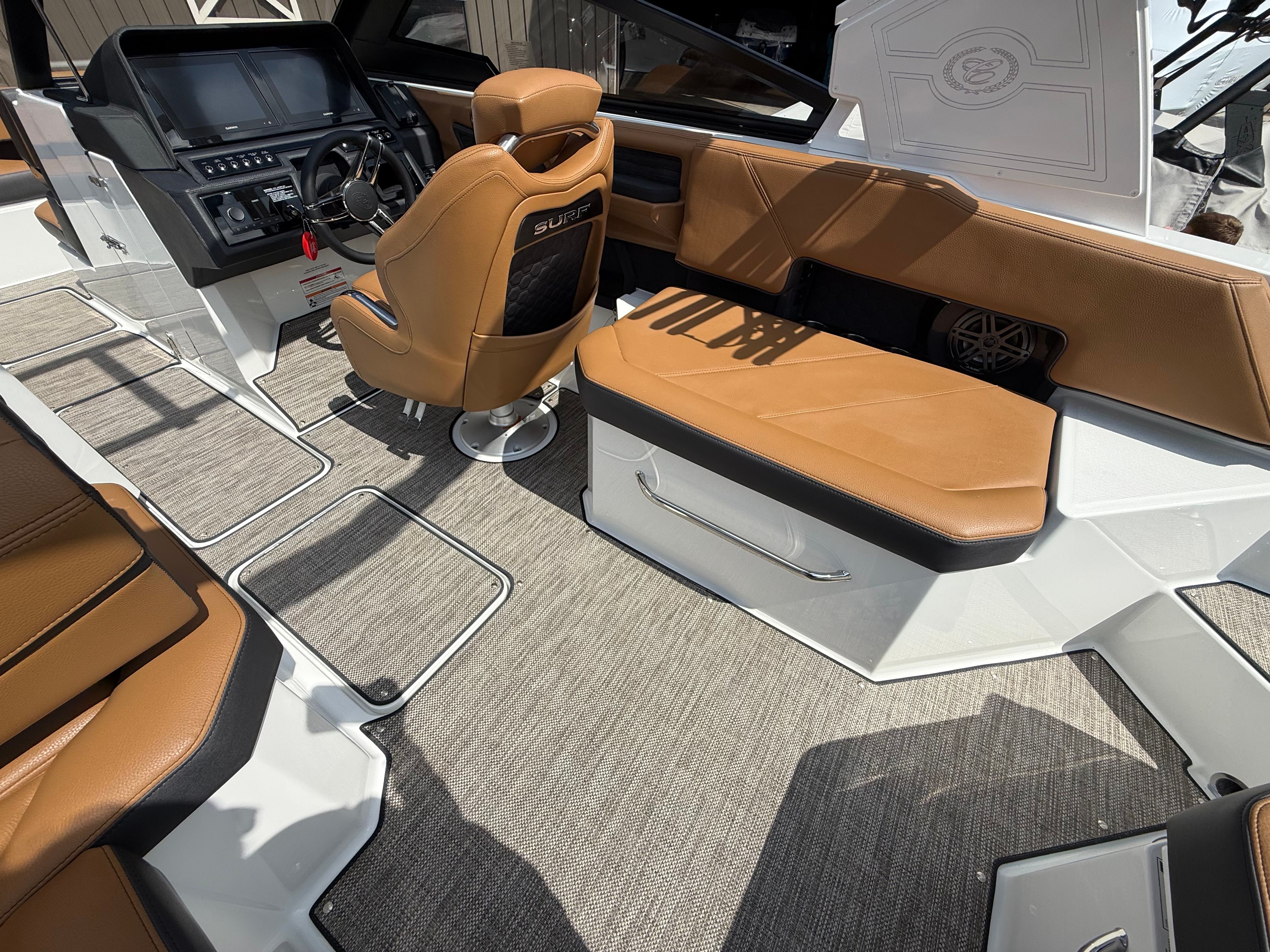 2026 Cobalt R6 Surf - 27