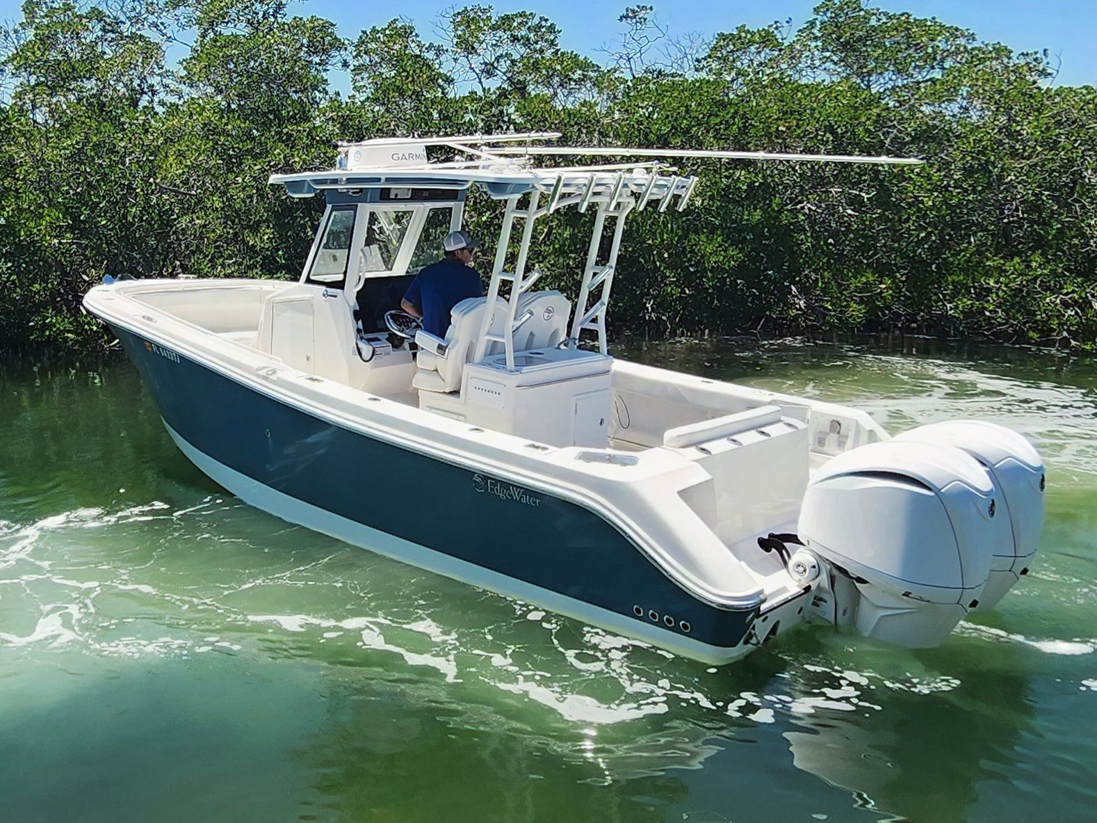 2023 EDGEWATER 285 CC - Image 6