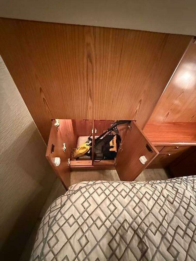 2006 Ocean Yachts 46 Super Sport - Image 45
