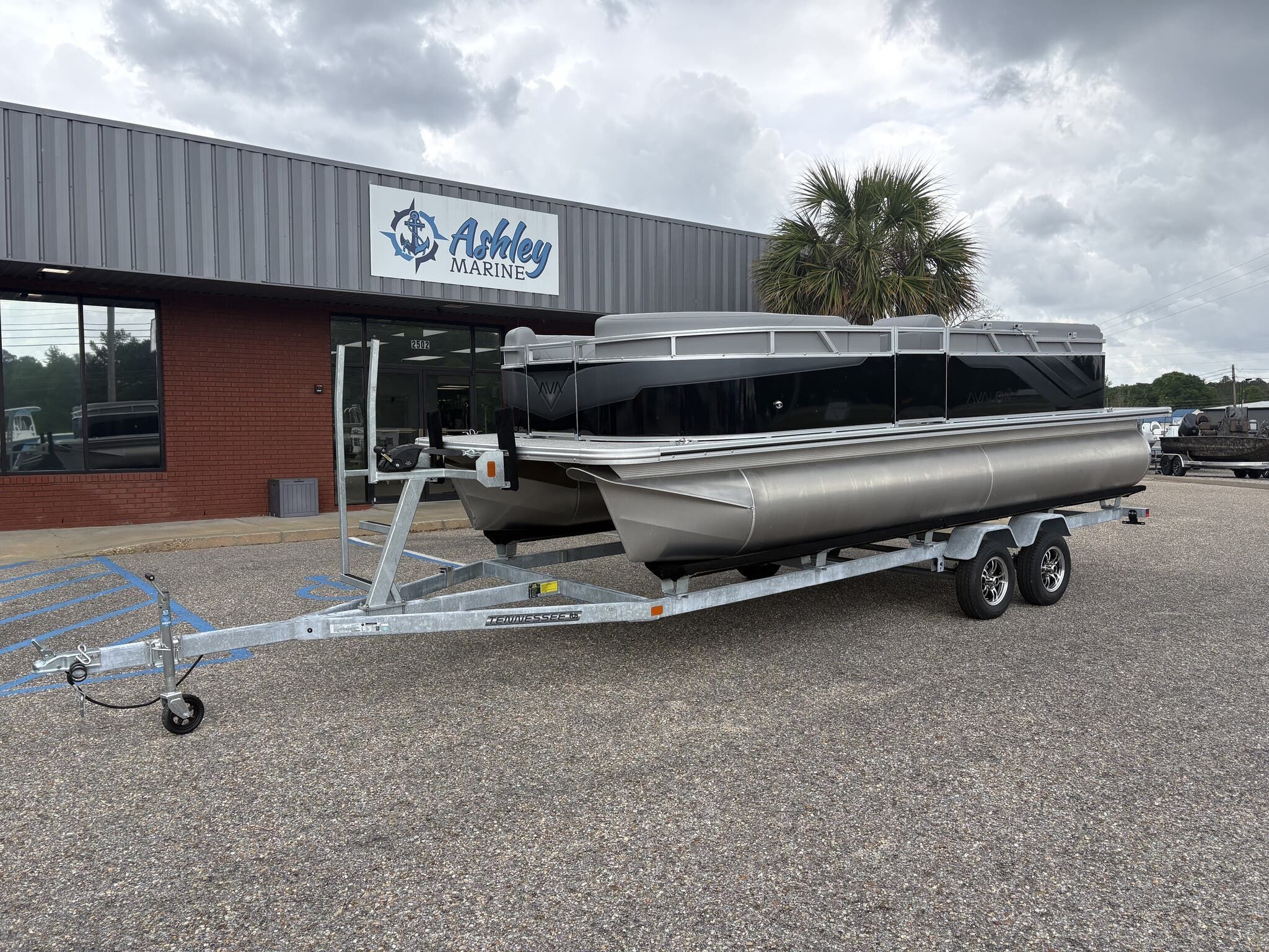 2026 Avalon VLS 21 QUAD LOUNGER-90HP - 2