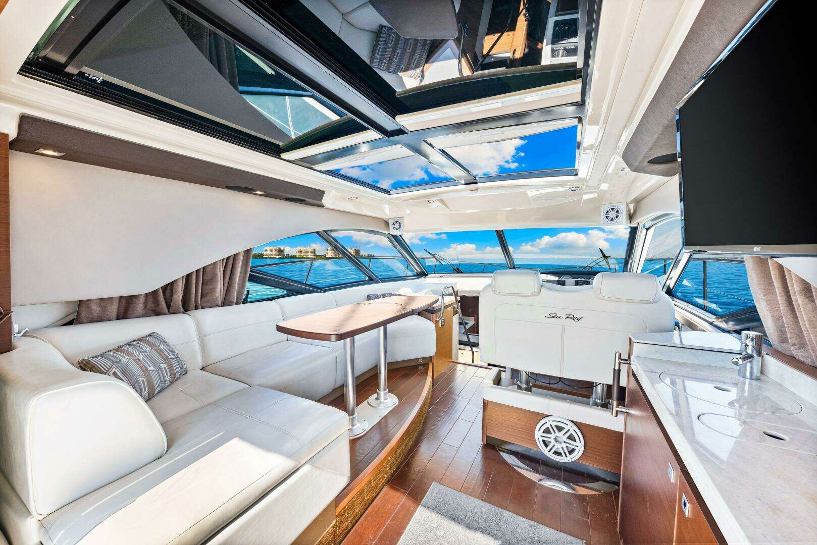 2016 Sea Ray 510 Sundancer - Image 51
