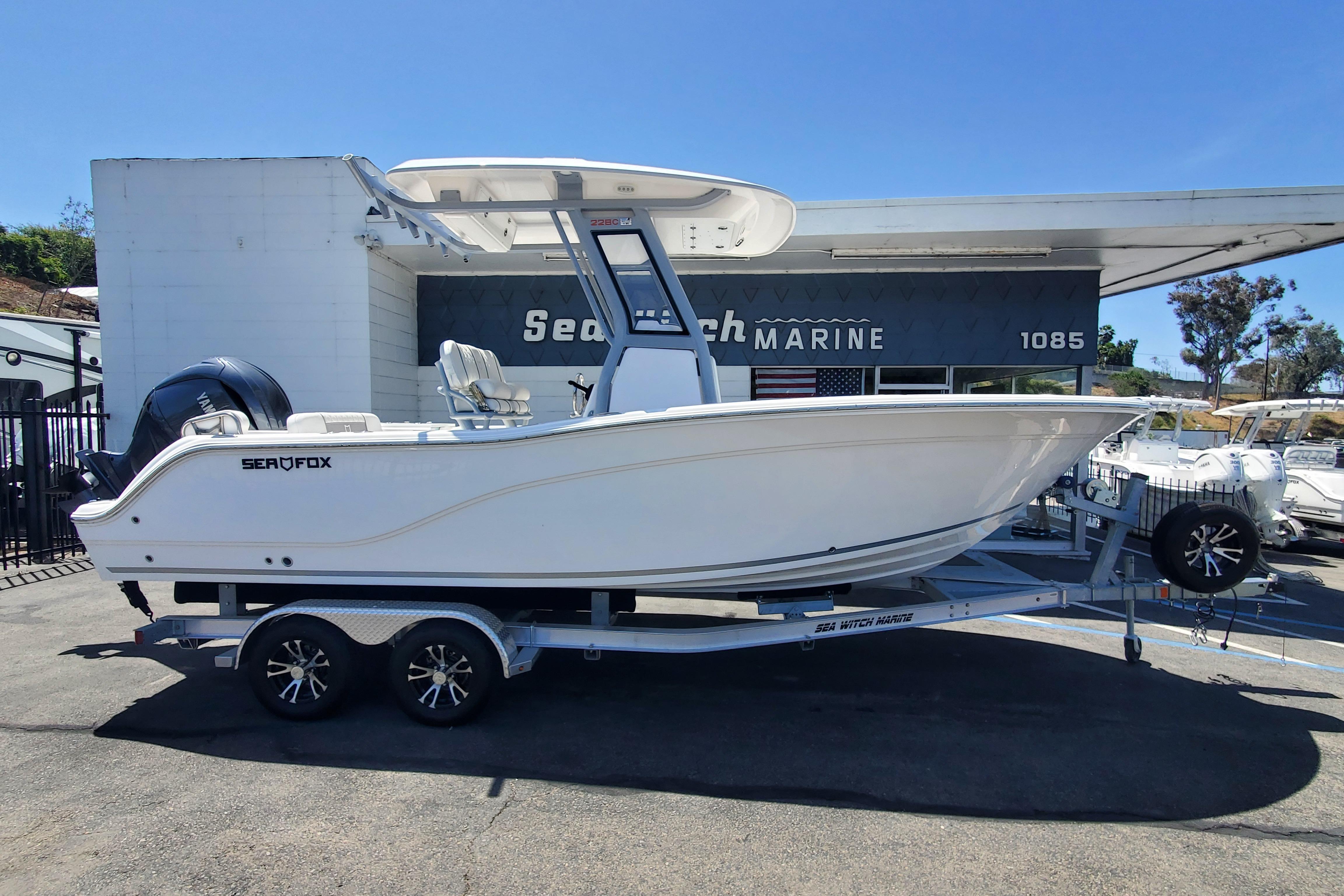 2025 Sea Fox 228 Commander