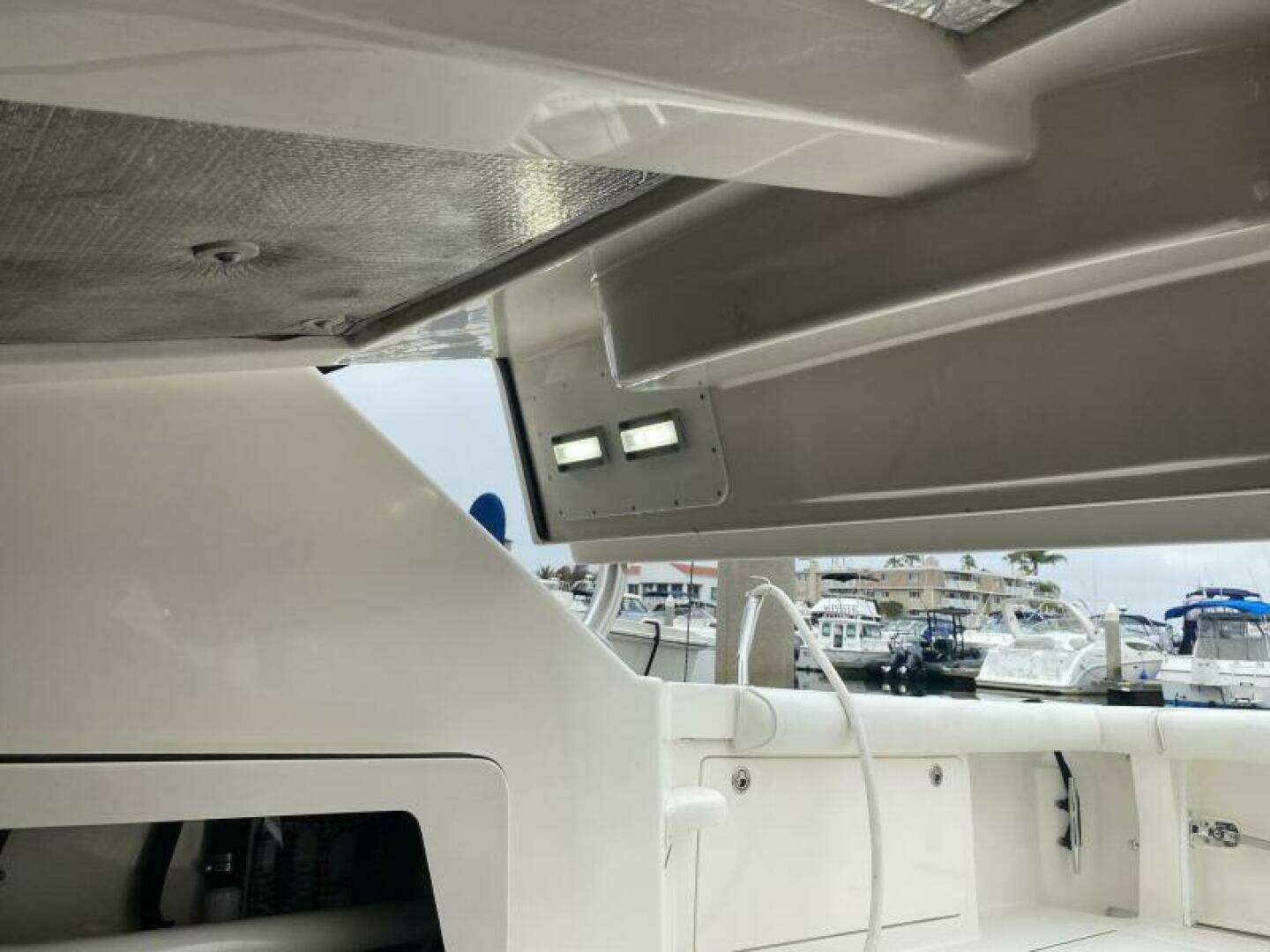 2006 Cabo 40 Express - Image 44