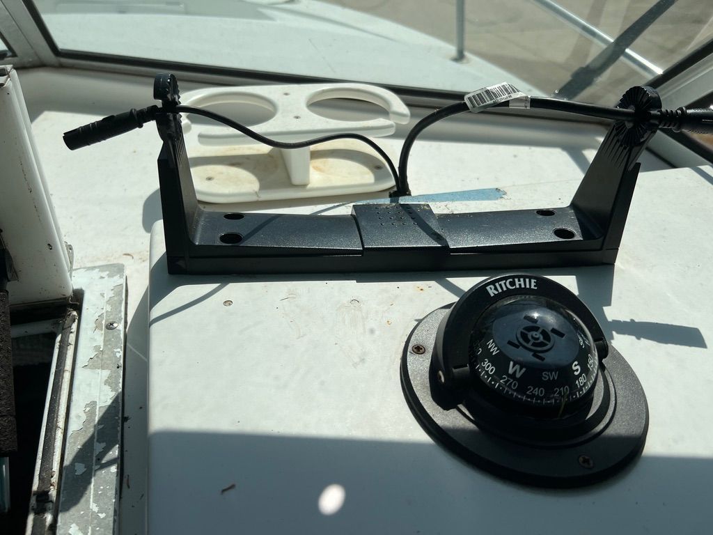 1996 Offshore Yachts Cuddy Cabin - 29