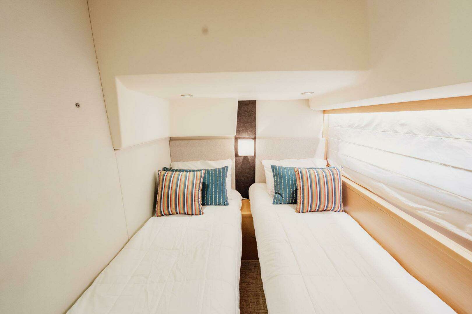 2013 Prestige 500 S - Image 52