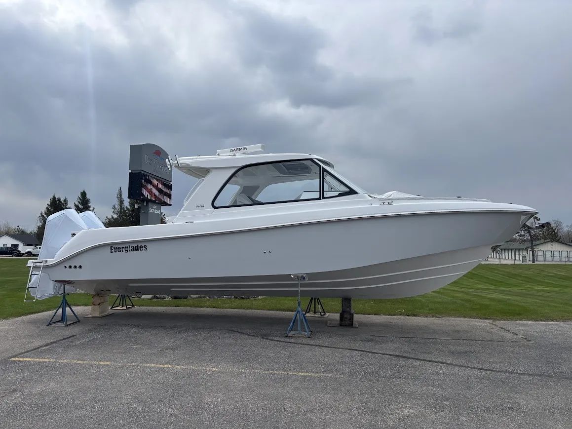 2026 Everglades 367CX