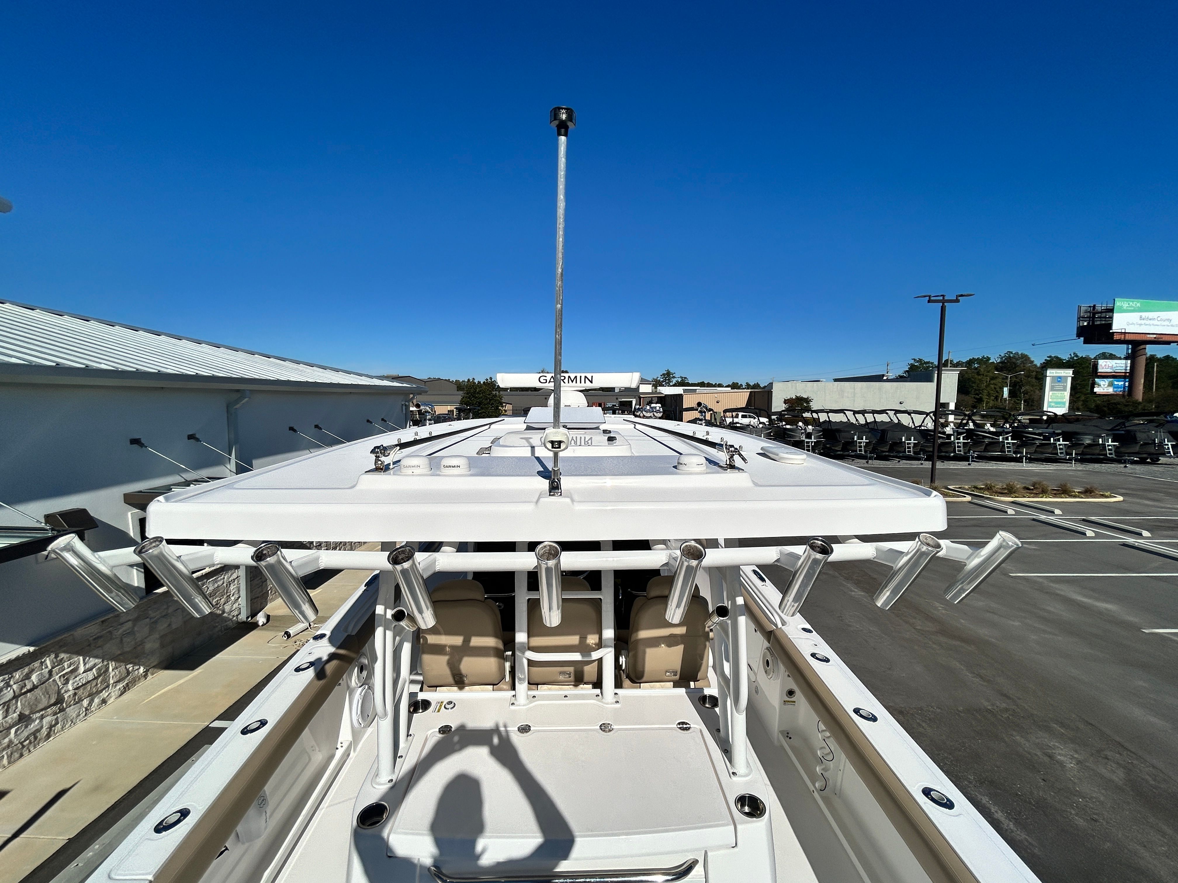 2020 Everglades 395 Center Console - 23