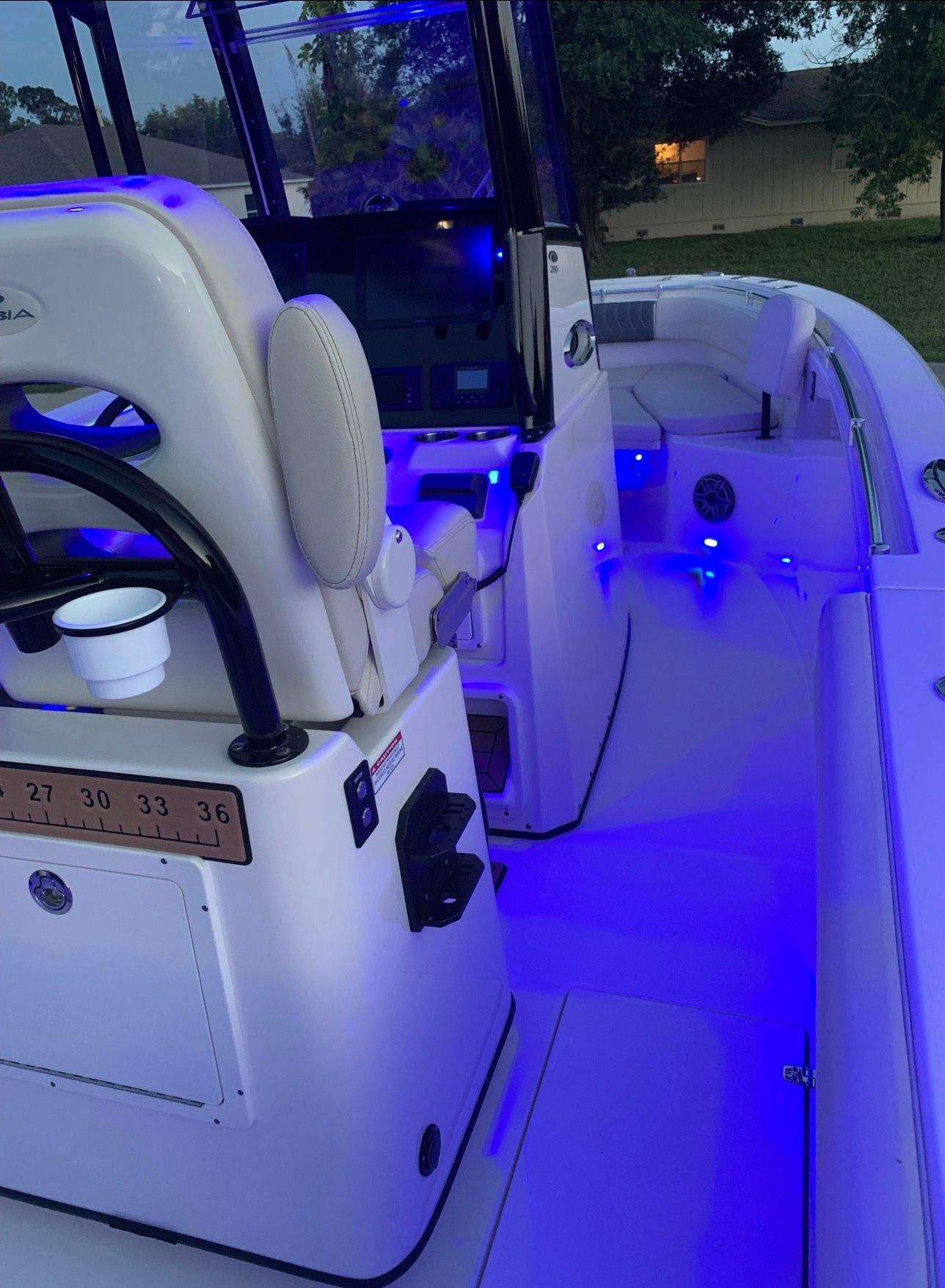 2020 Cobia 280 Center Console - 22
