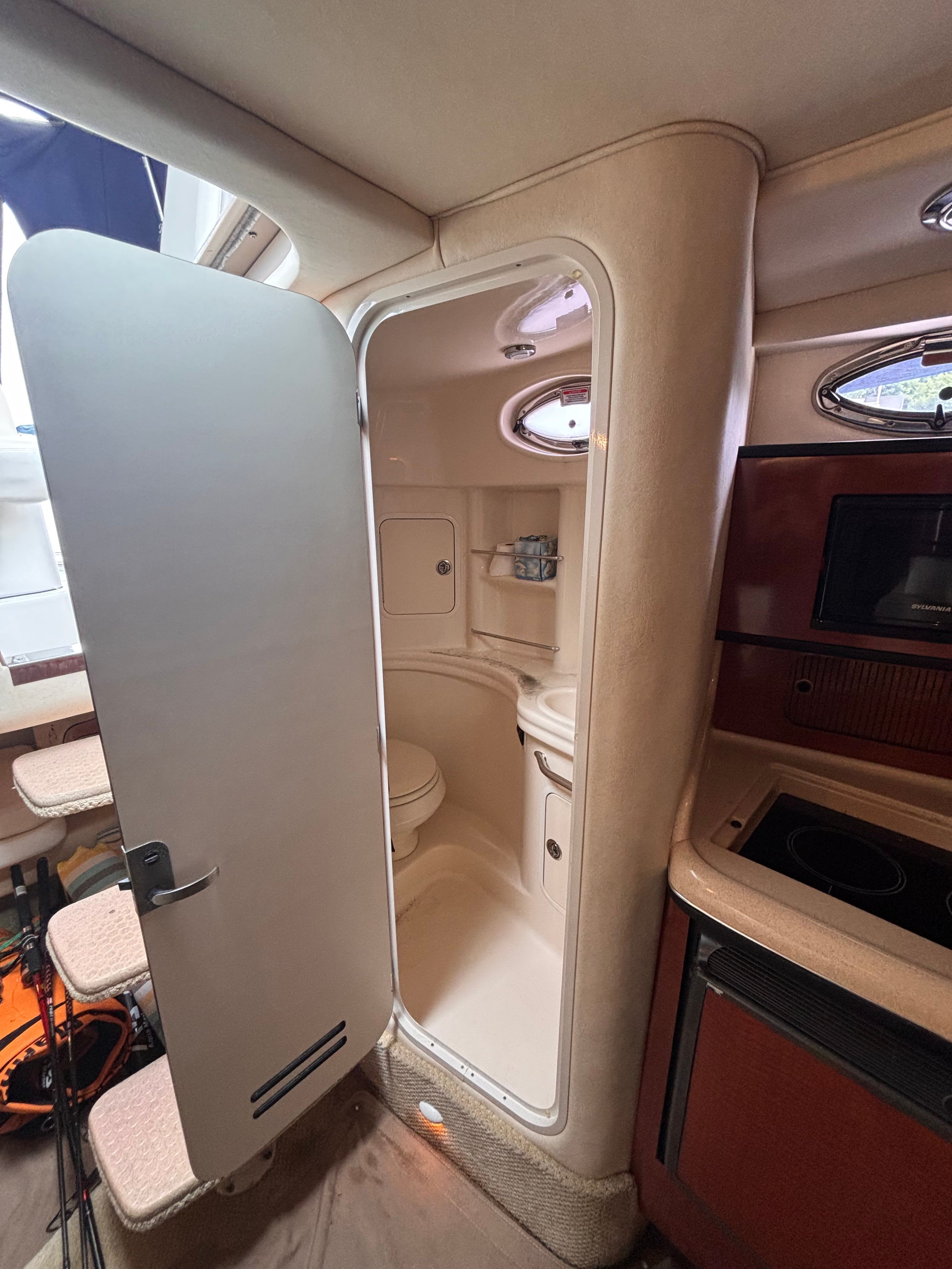 2005 Sea Ray 300 Sundancer - 4